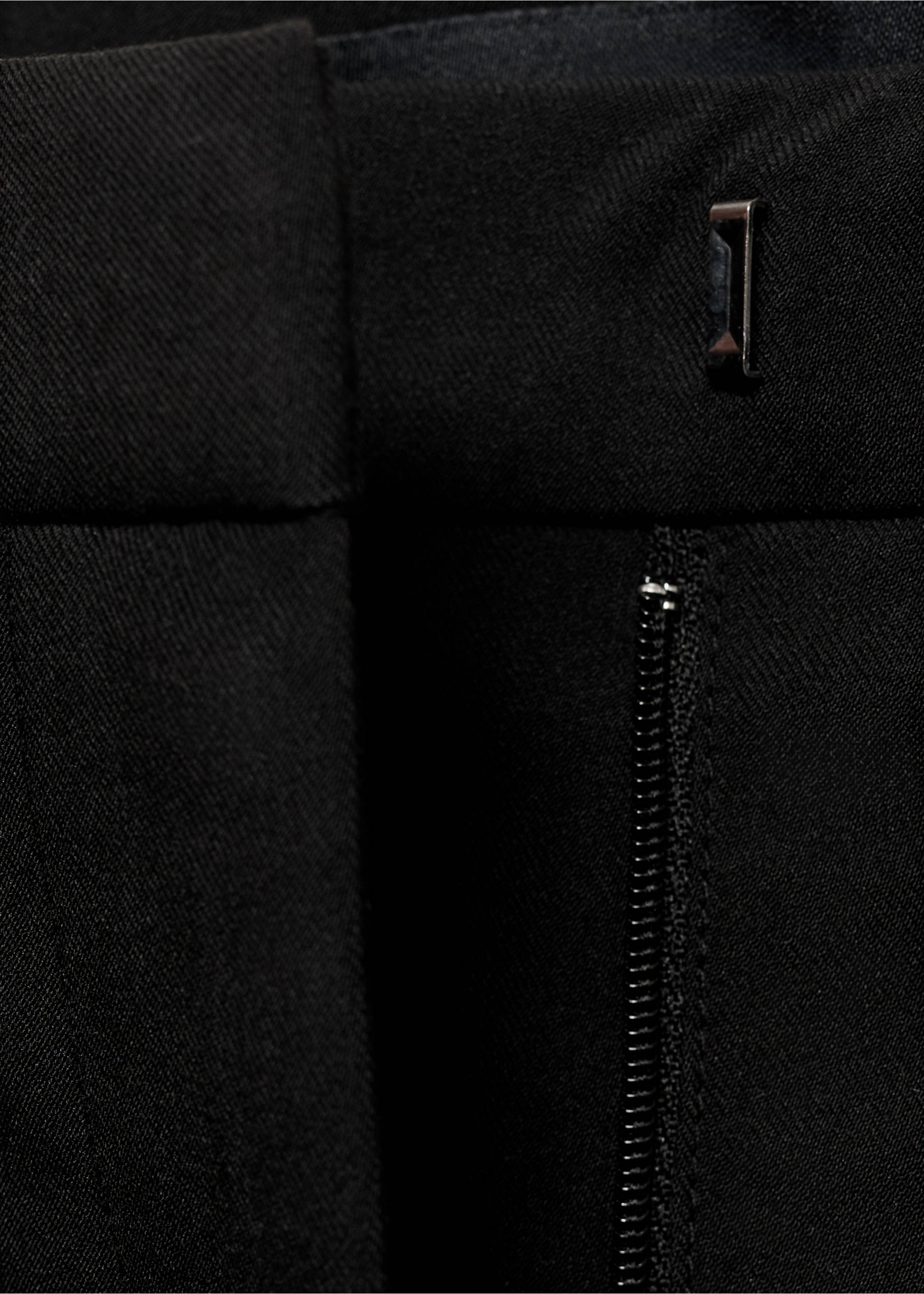 Long pencil skirt with opening - Details of the article 0, Black. Ref: 17084070-00.