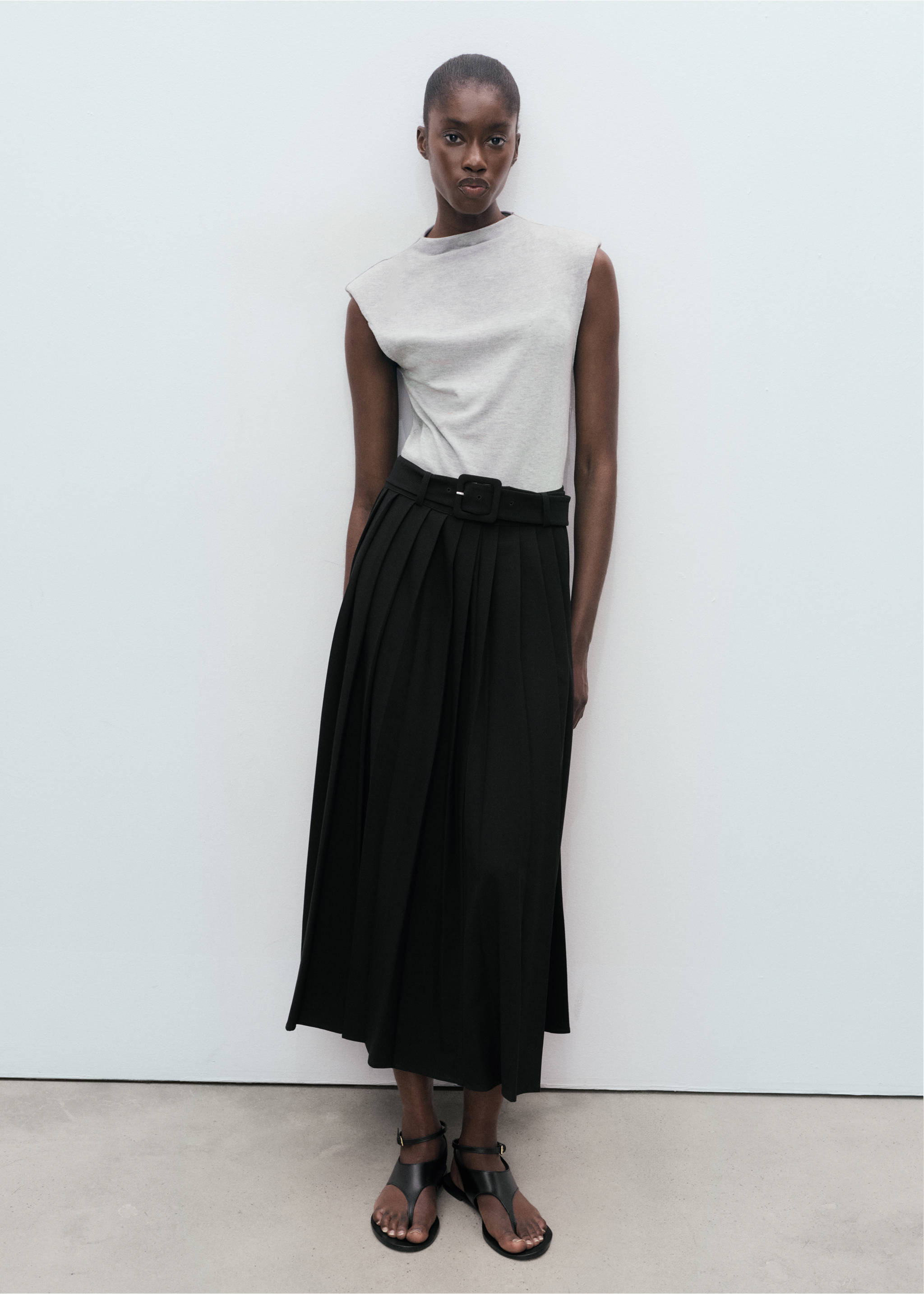 Contrasting belt dress - General plane, Grey. Ref: 17084071-00.