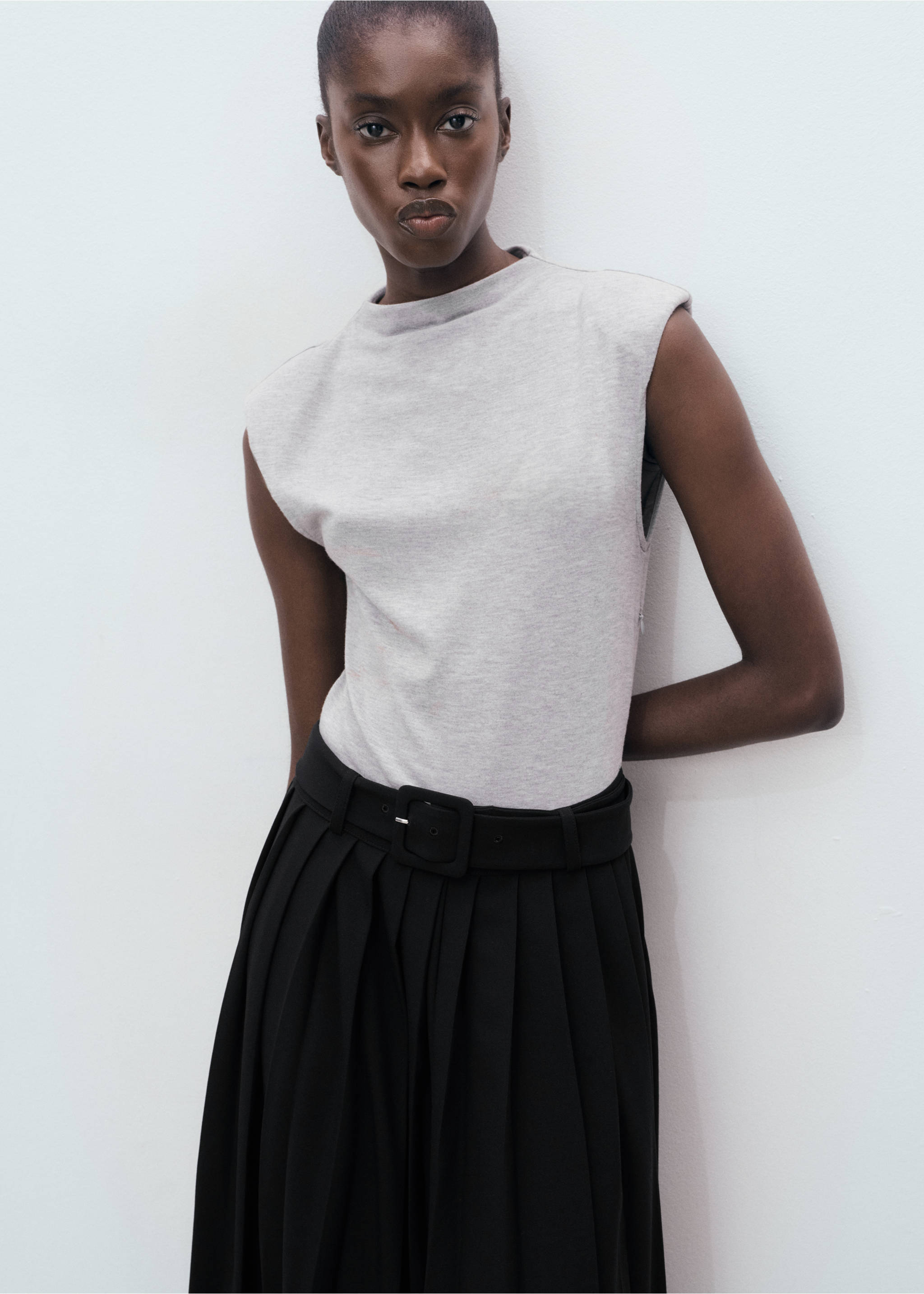 Contrasting belt dress - Medium plane, Grey. Ref: 17084071-00.