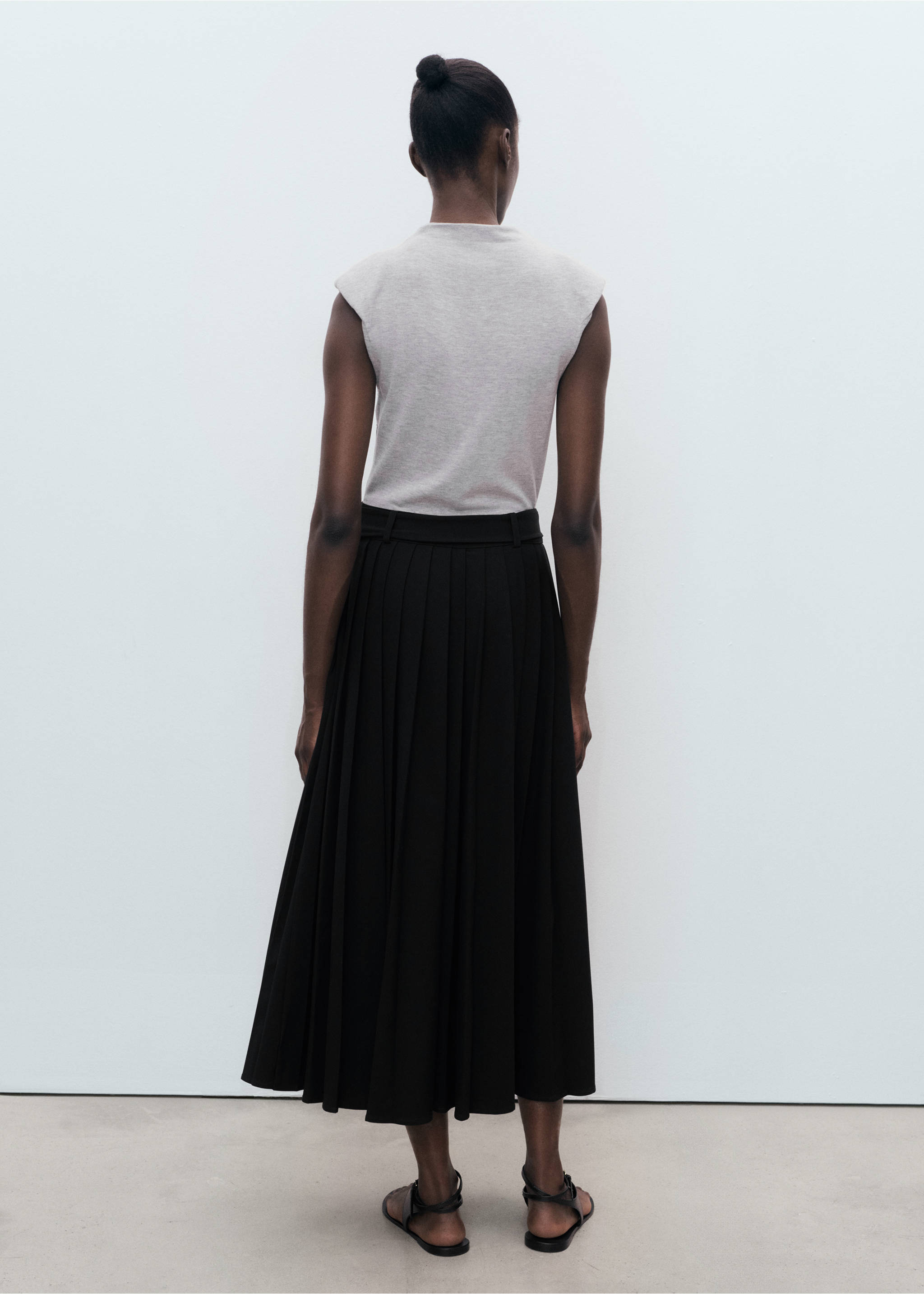 Contrasting belt dress - Reverse of the article, Grey. Ref: 17084071-00.