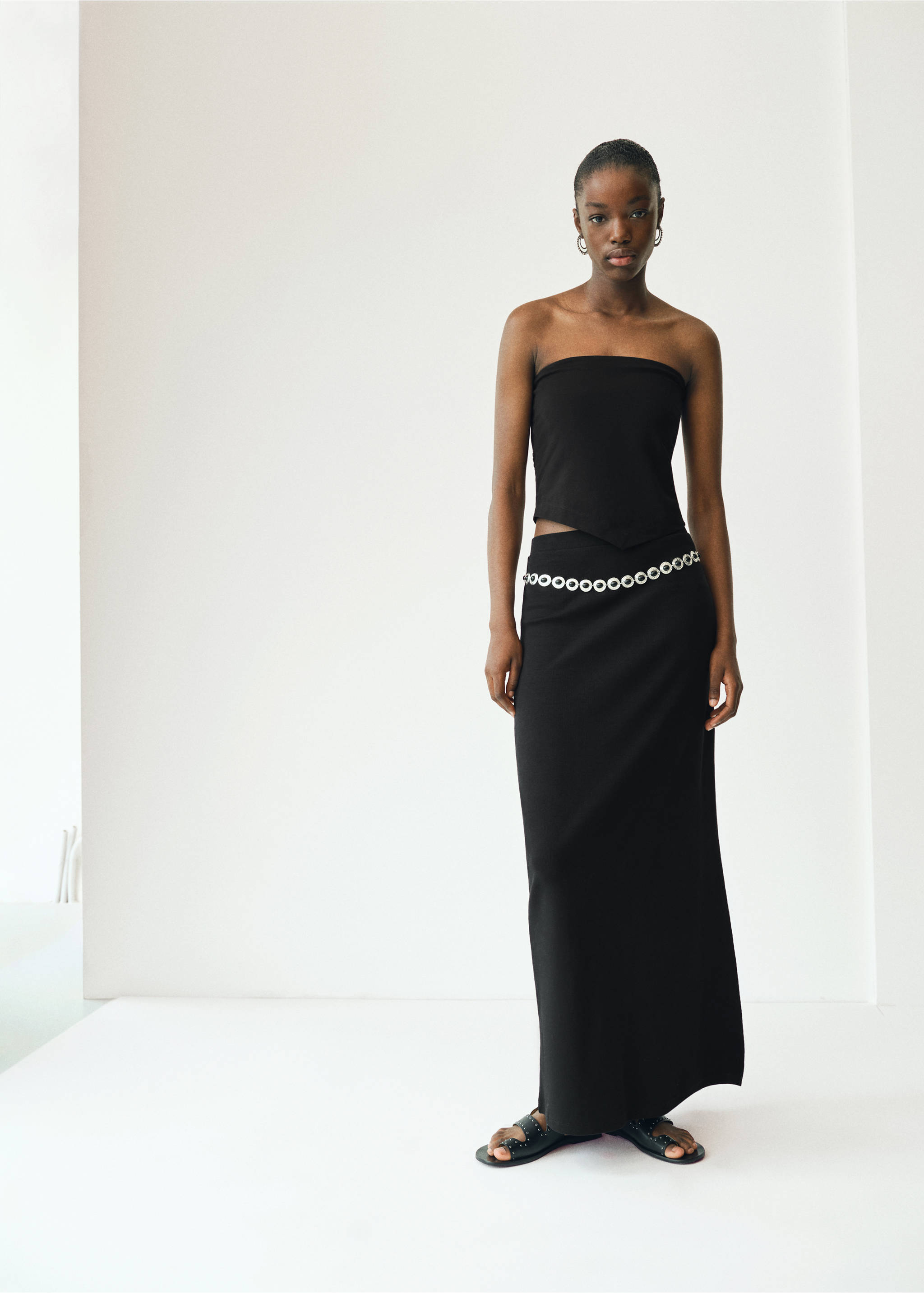 Slit long skirt - General plane, Black. Ref: 17084072-00.
