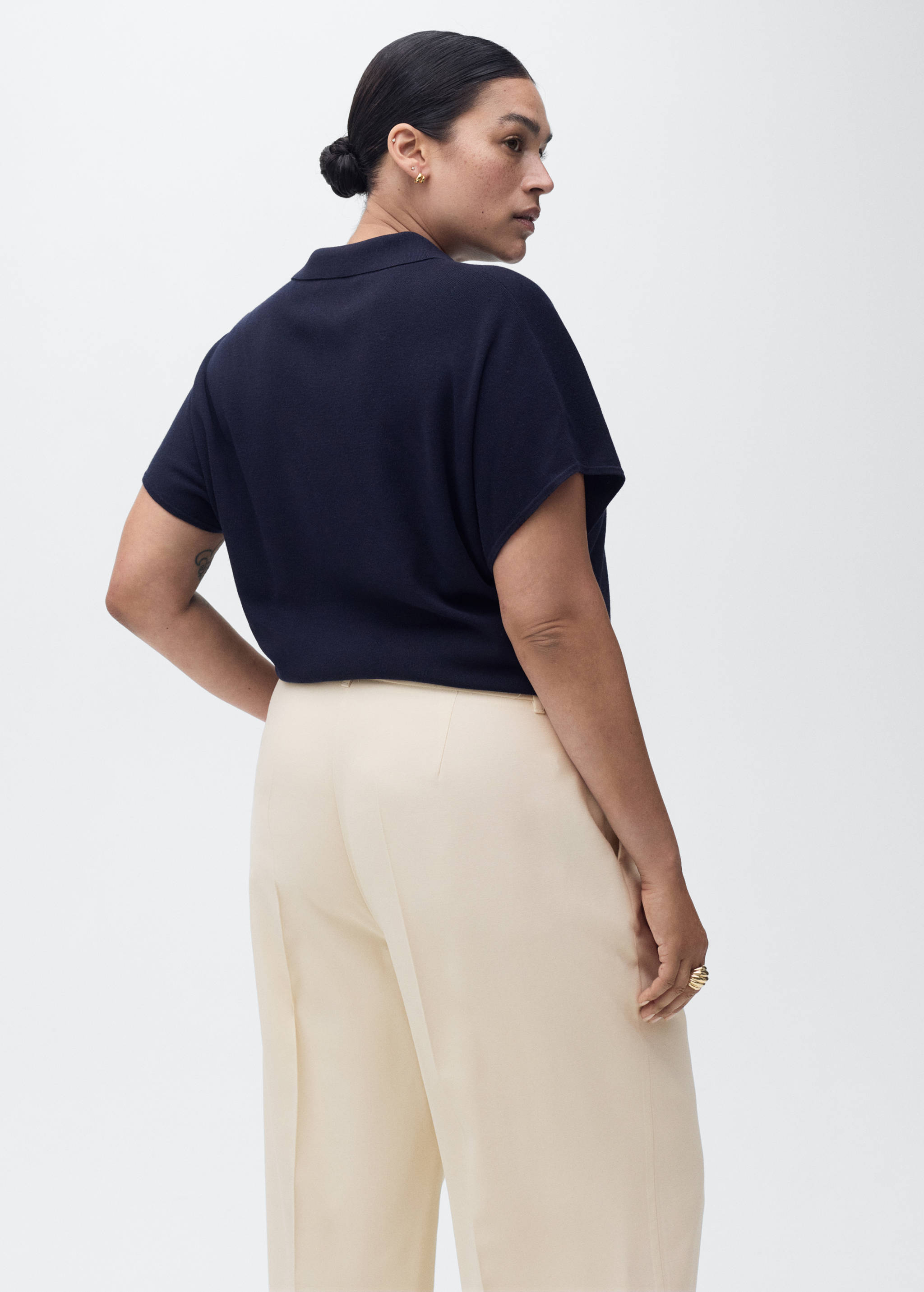 Gerade Hose mit mittlerem Bund - Detail des Artikels 4