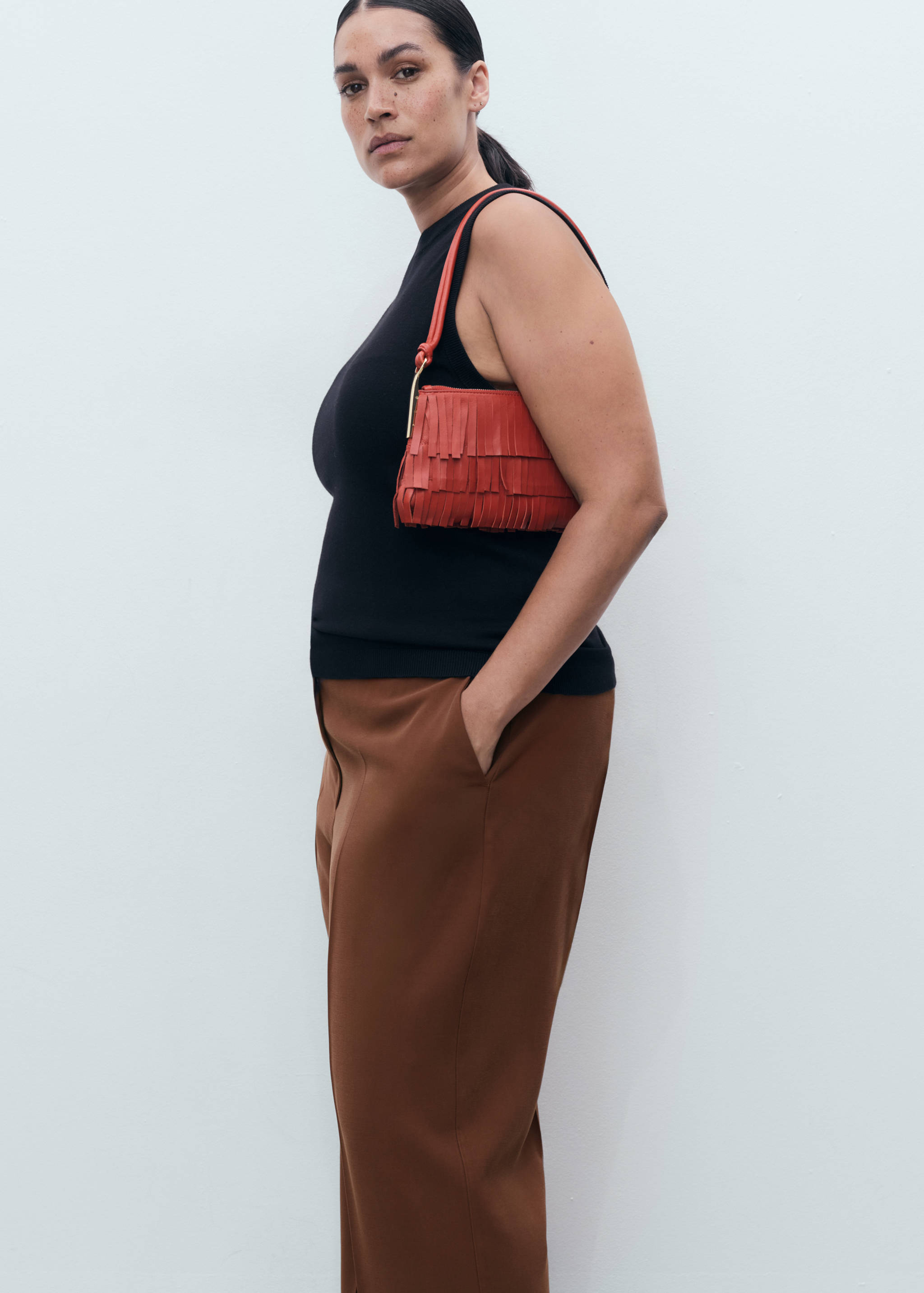 Gerade Hose mit mittlerem Bund - Detail des Artikels 5