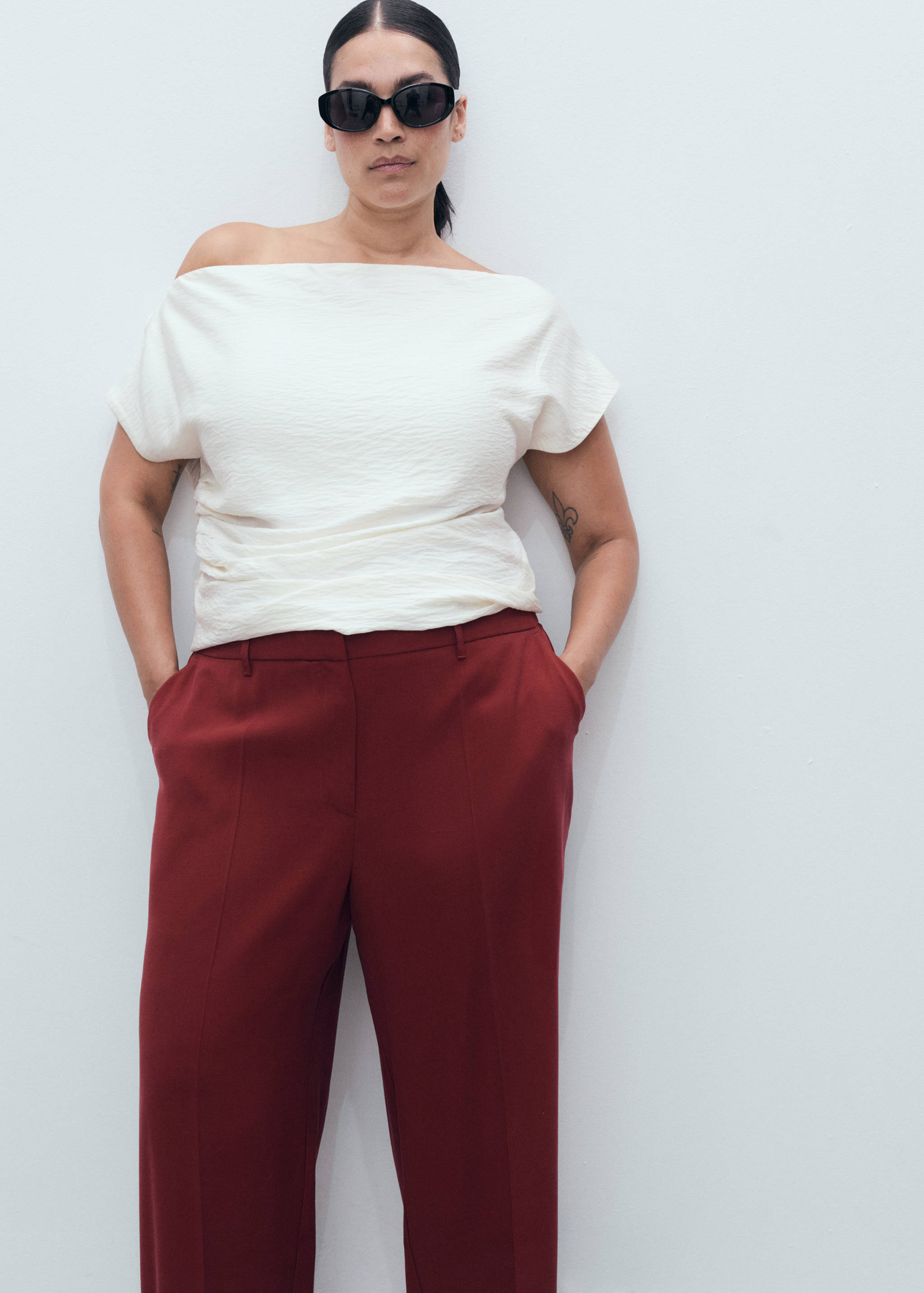 Gerade Hose mit mittlerem Bund - Detail des Artikels 5