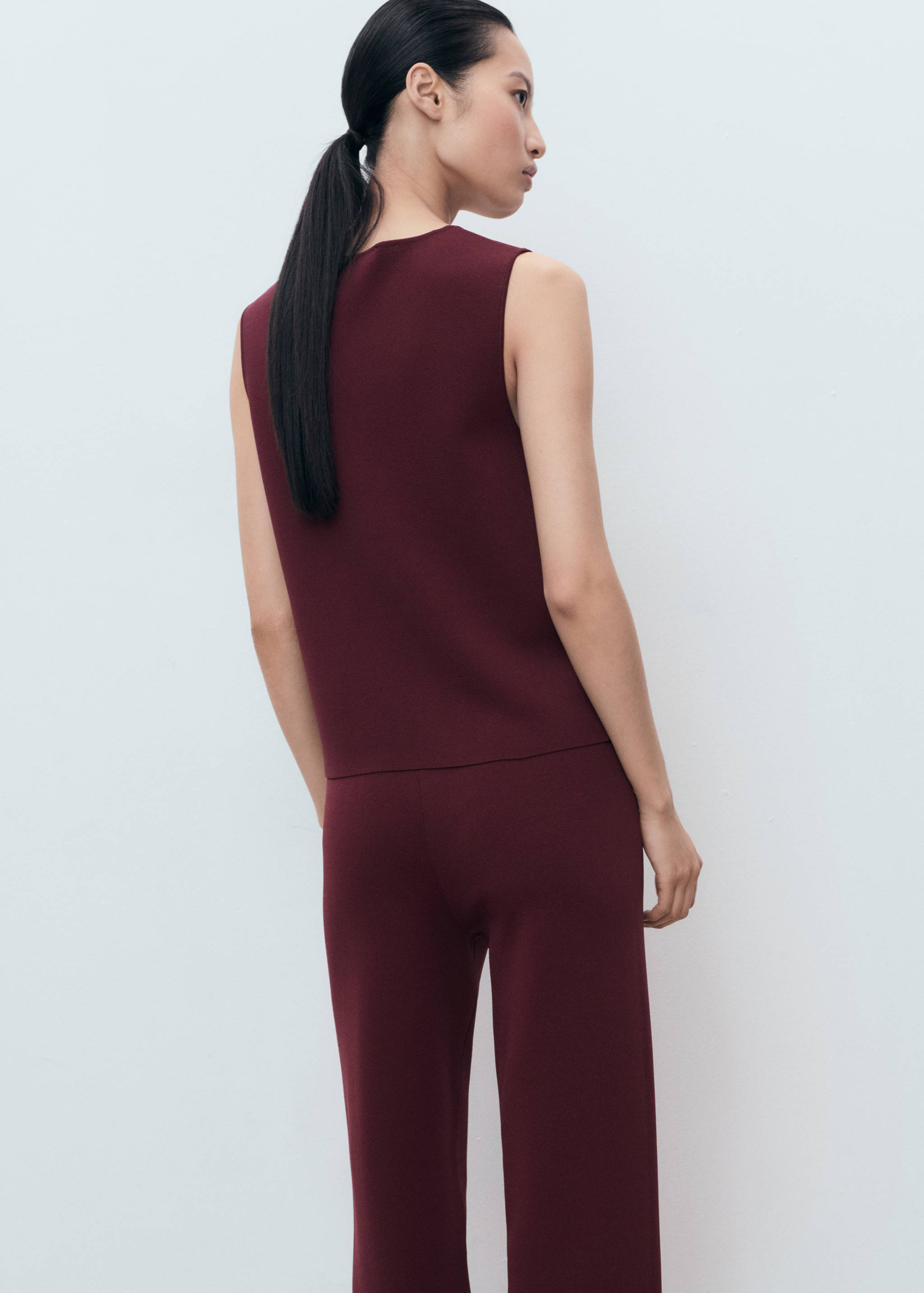 Fine-knit gilet - Reverse of the article