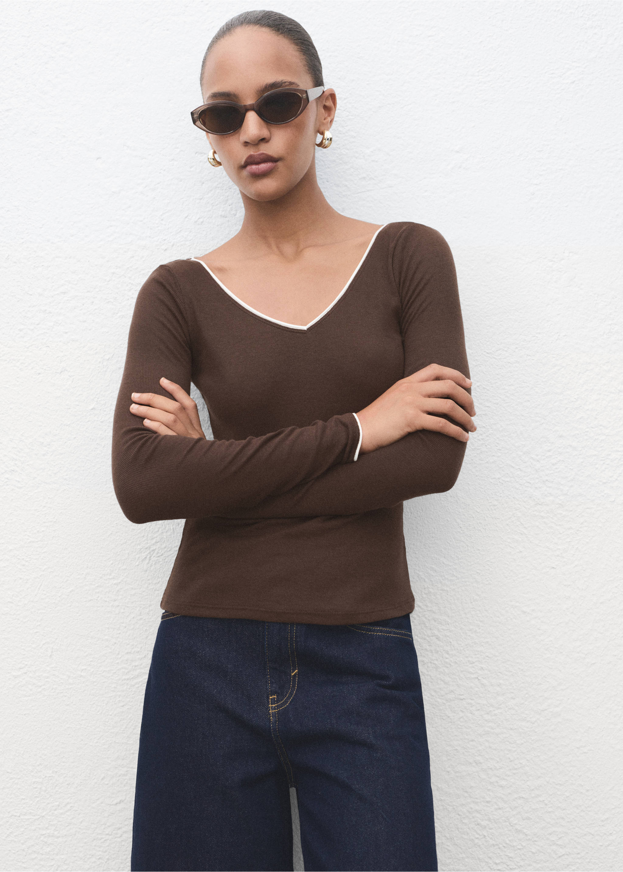 V-neck combined-fabric t-shirt - Medium plane, Brown. Ref: 17084094-00.