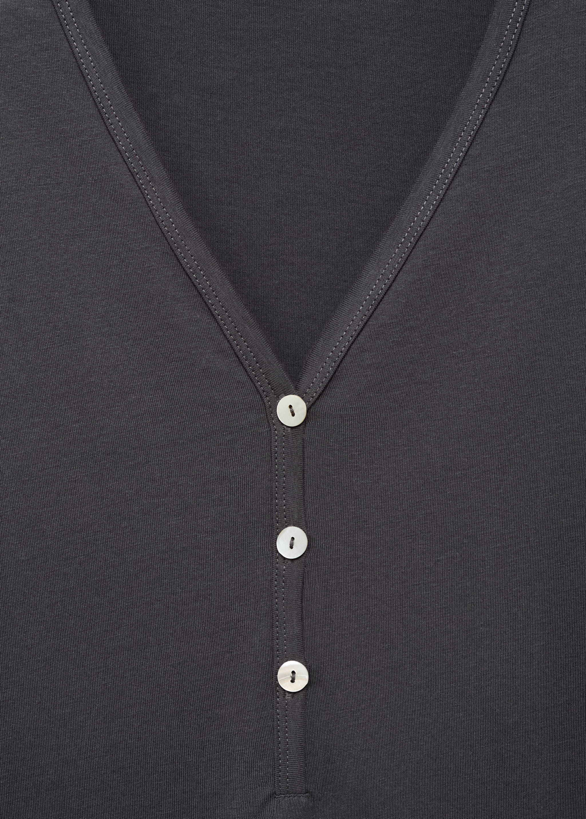 Nachthemd aus Baumwolle mit Knopfdetails - Detail des Artikels 8