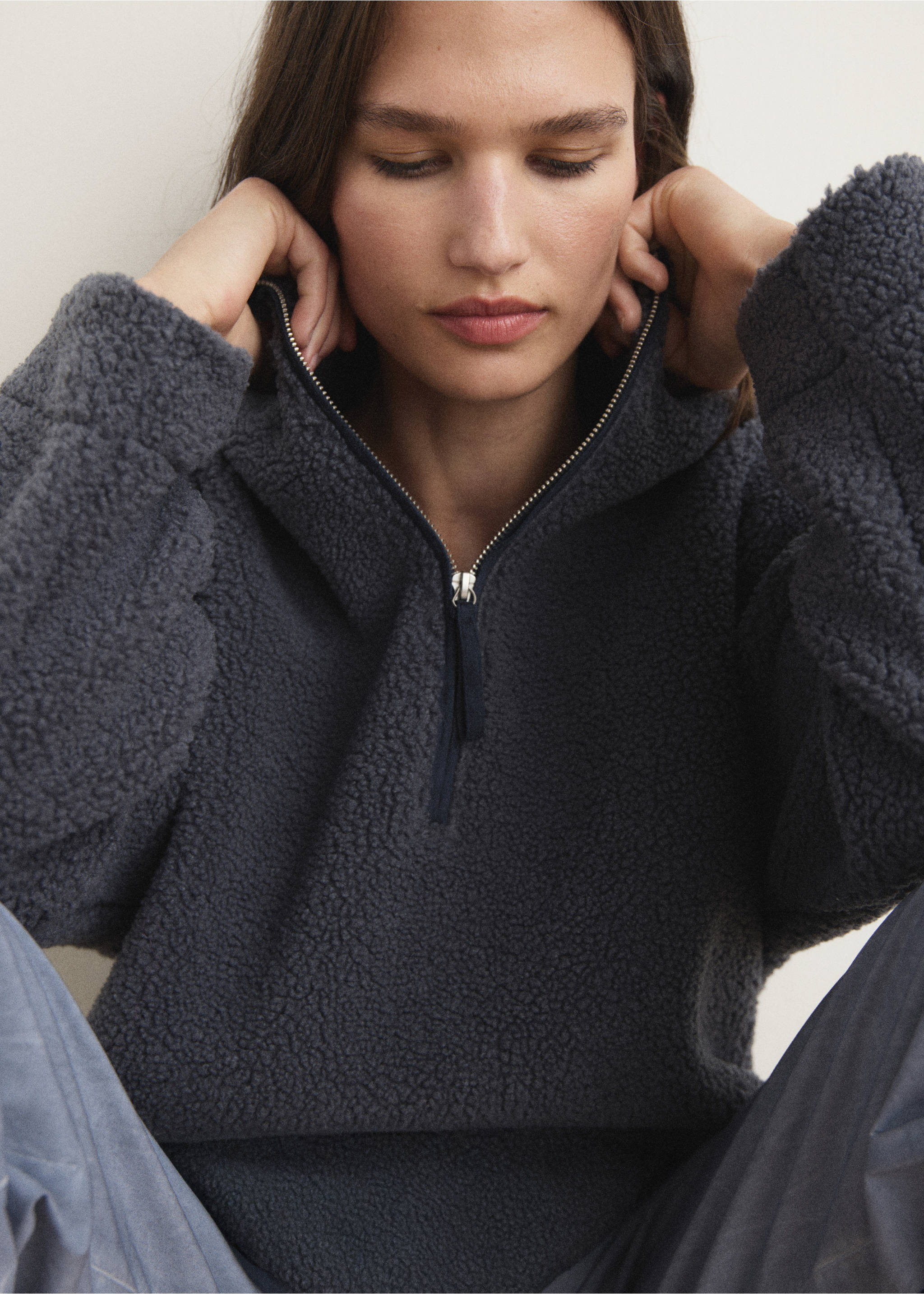 Sweatshirt de velocino com fecho de correr - Pormenor do artigo 2, Azul-tinta. Ref: 17084104-00.