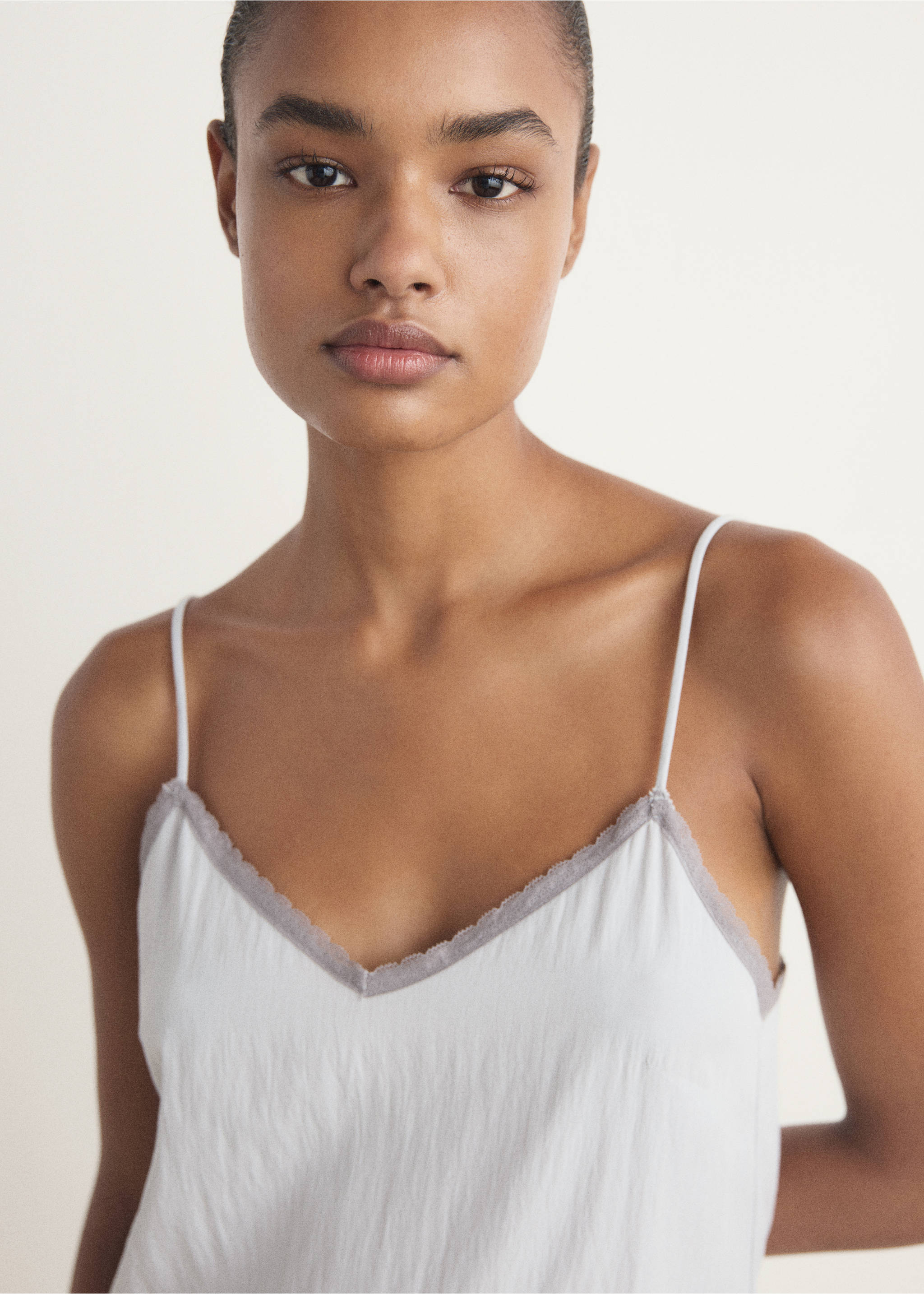 Lace nightgown with straps - Details of the article 1, Light/Pastel Grey. Ref: 17084105-00.
