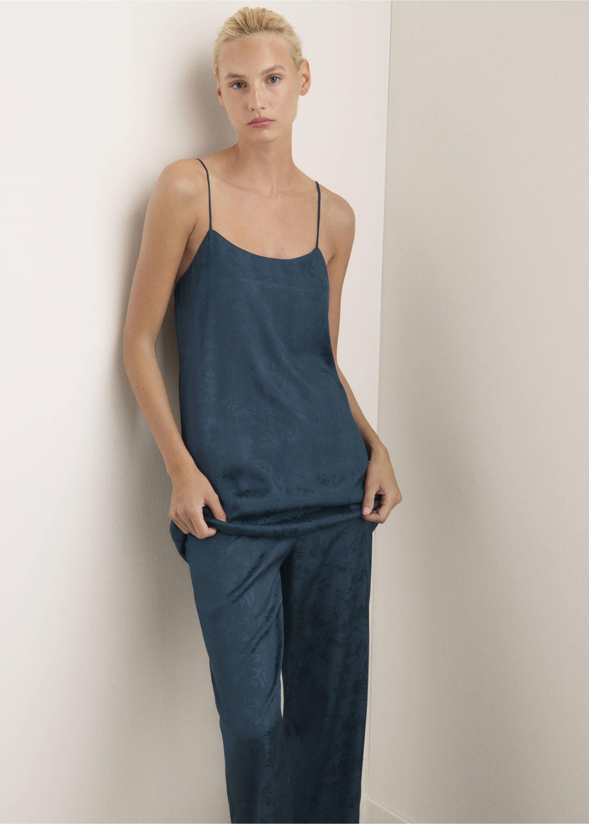 Jacquard satin nightdress - Medium plane, Night Blue. Ref: 17084107-00.