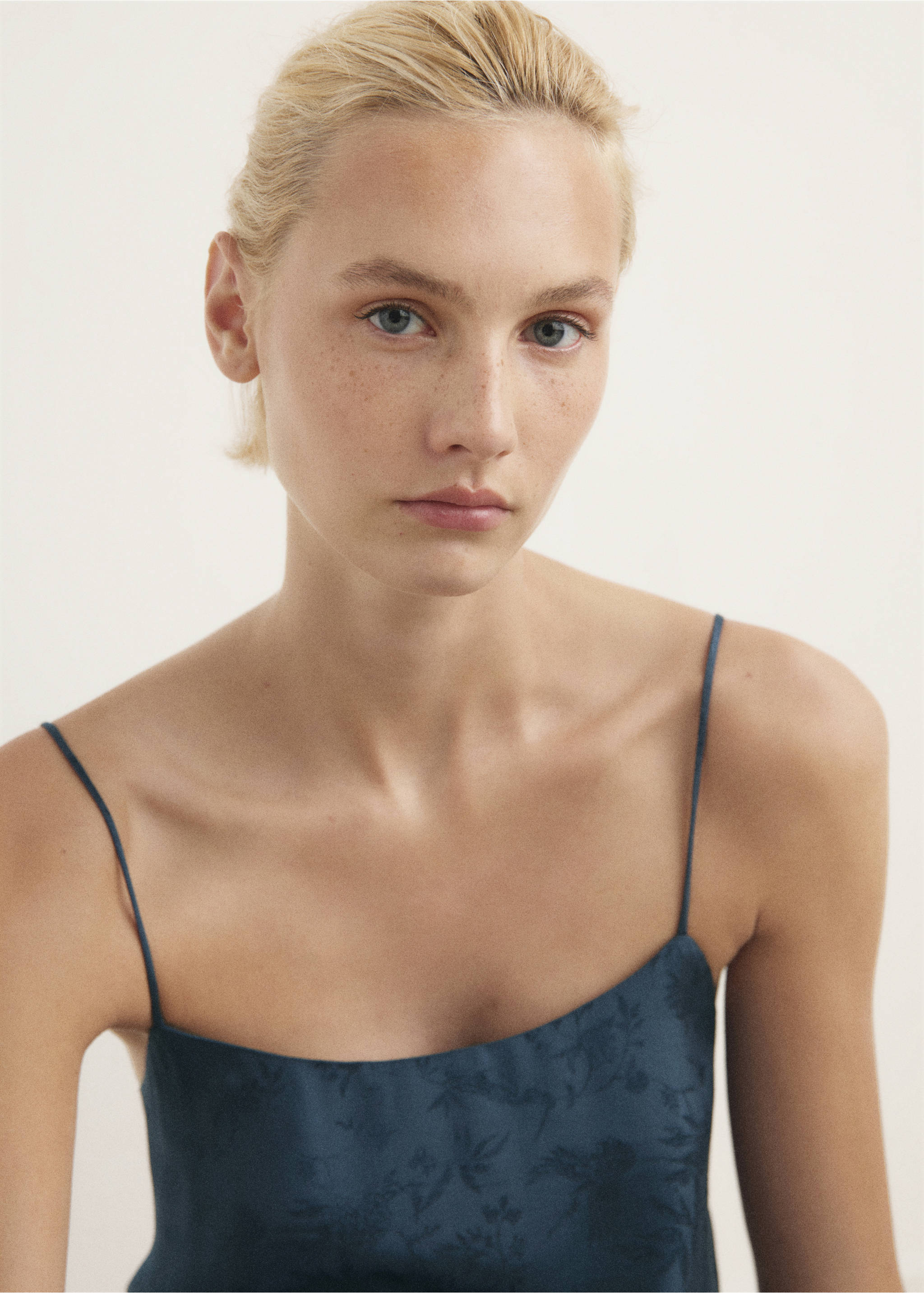 Jacquard satin nightdress - Details of the article 1, Night Blue. Ref: 17084107-00.