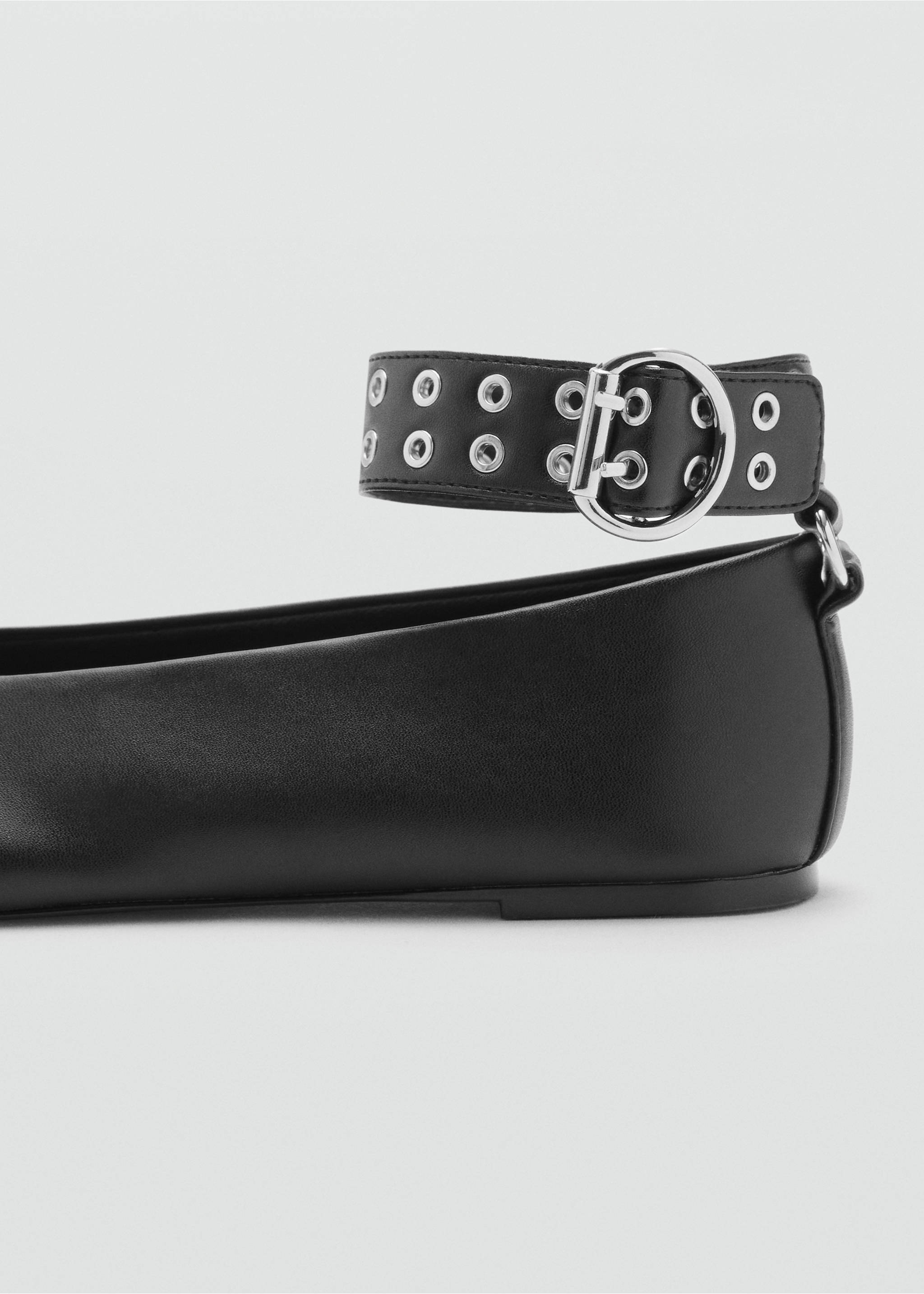 Μπαλαρίνα με λουράκι και eyelets - Λεπτομέρεια του προϊόντος 1, Μαύρο. Ref: 17084110-00.