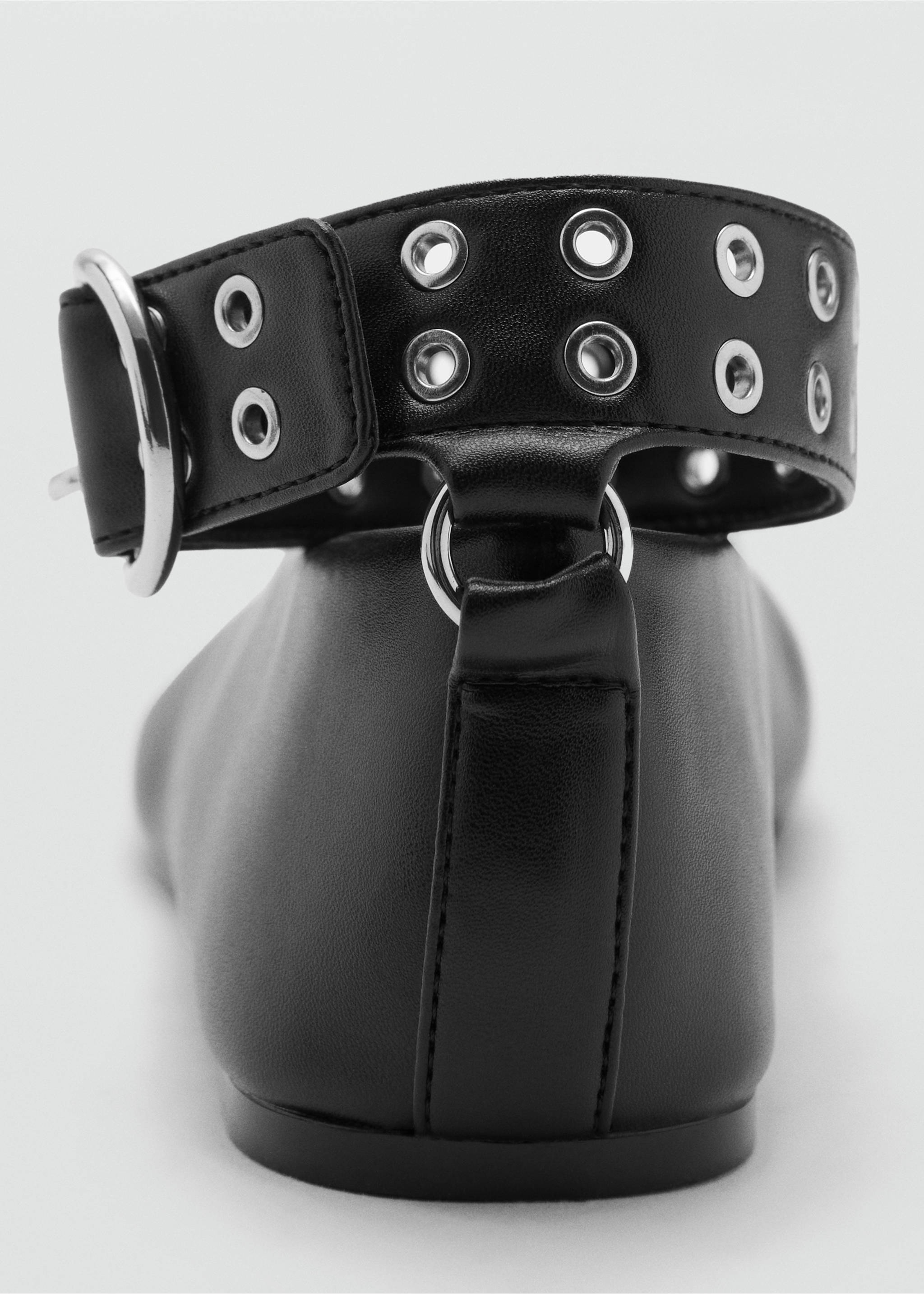 Μπαλαρίνα με λουράκι και eyelets - Λεπτομέρεια του προϊόντος 2, Μαύρο. Ref: 17084110-00.