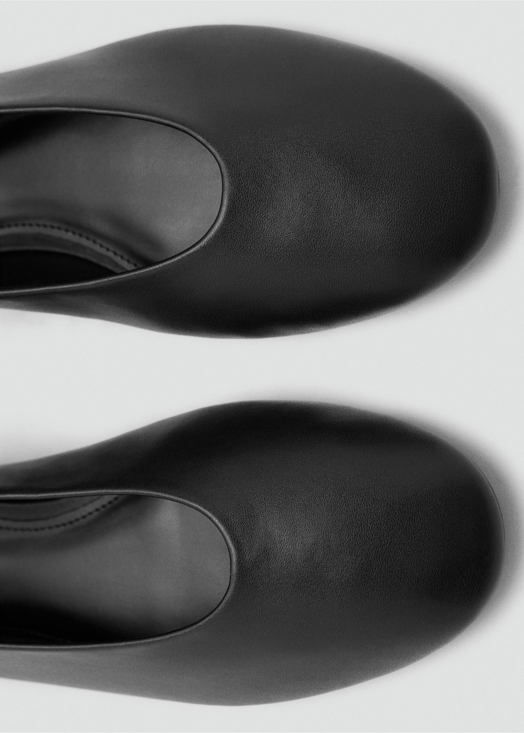 Μπαλαρίνα με λουράκι και eyelets - Λεπτομέρεια του προϊόντος 3, Μαύρο. Ref: 17084110-00.