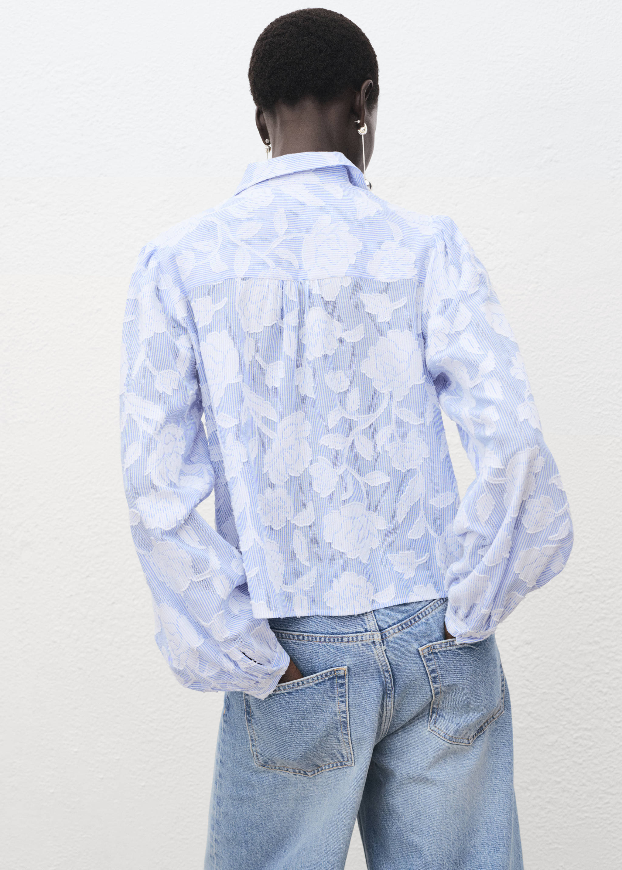 Camisa rayas detalles bordados - Reverso del artículo