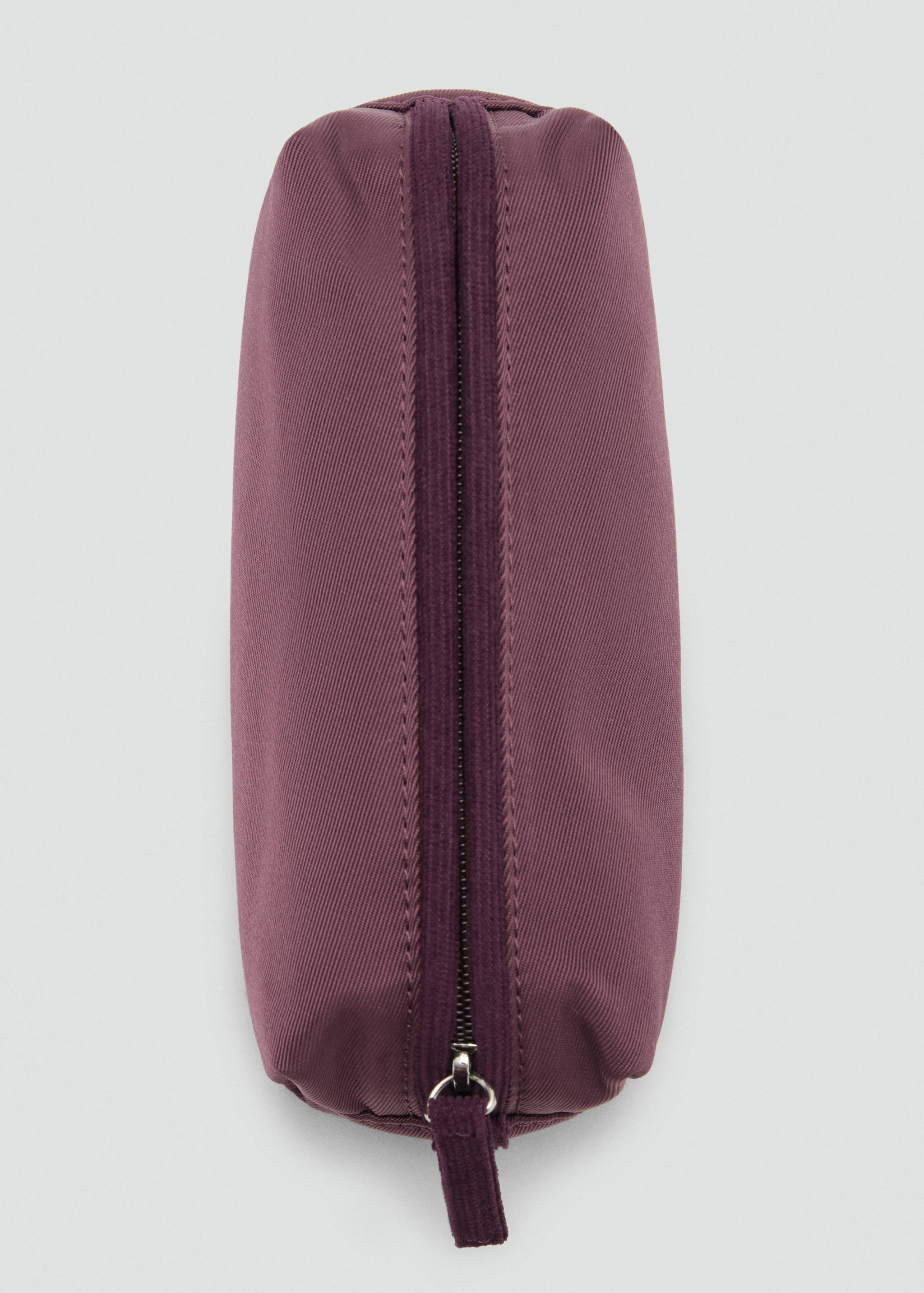 Plain basic case - Details of the article 1