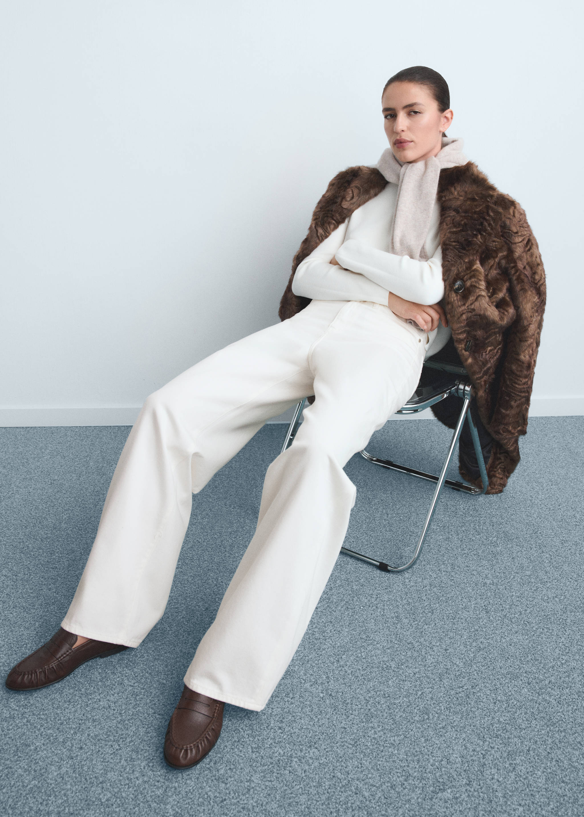 Low-rise wideleg jeans - Details of the article 2