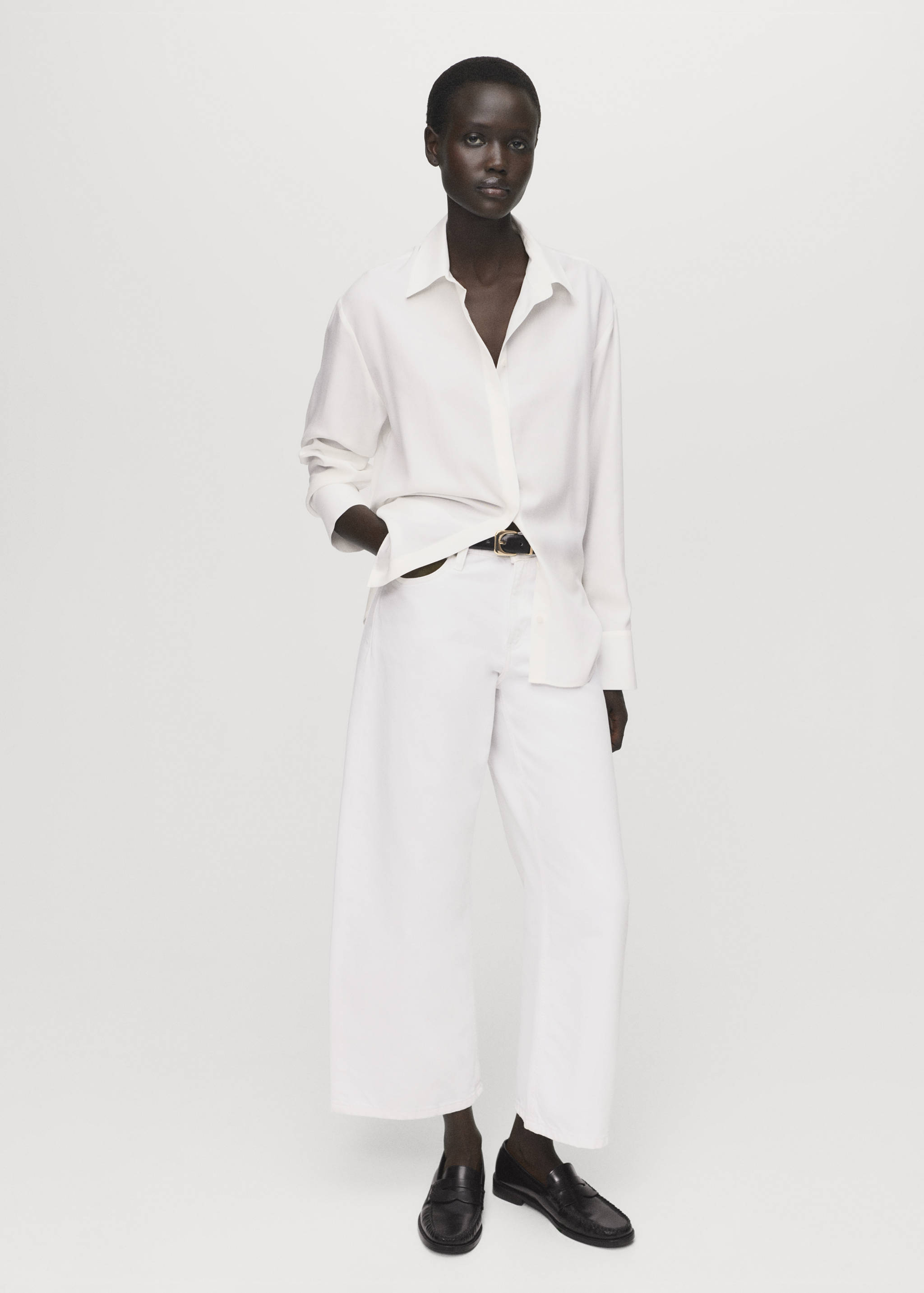 Lyocell shirt with hidden buttons - General plane
