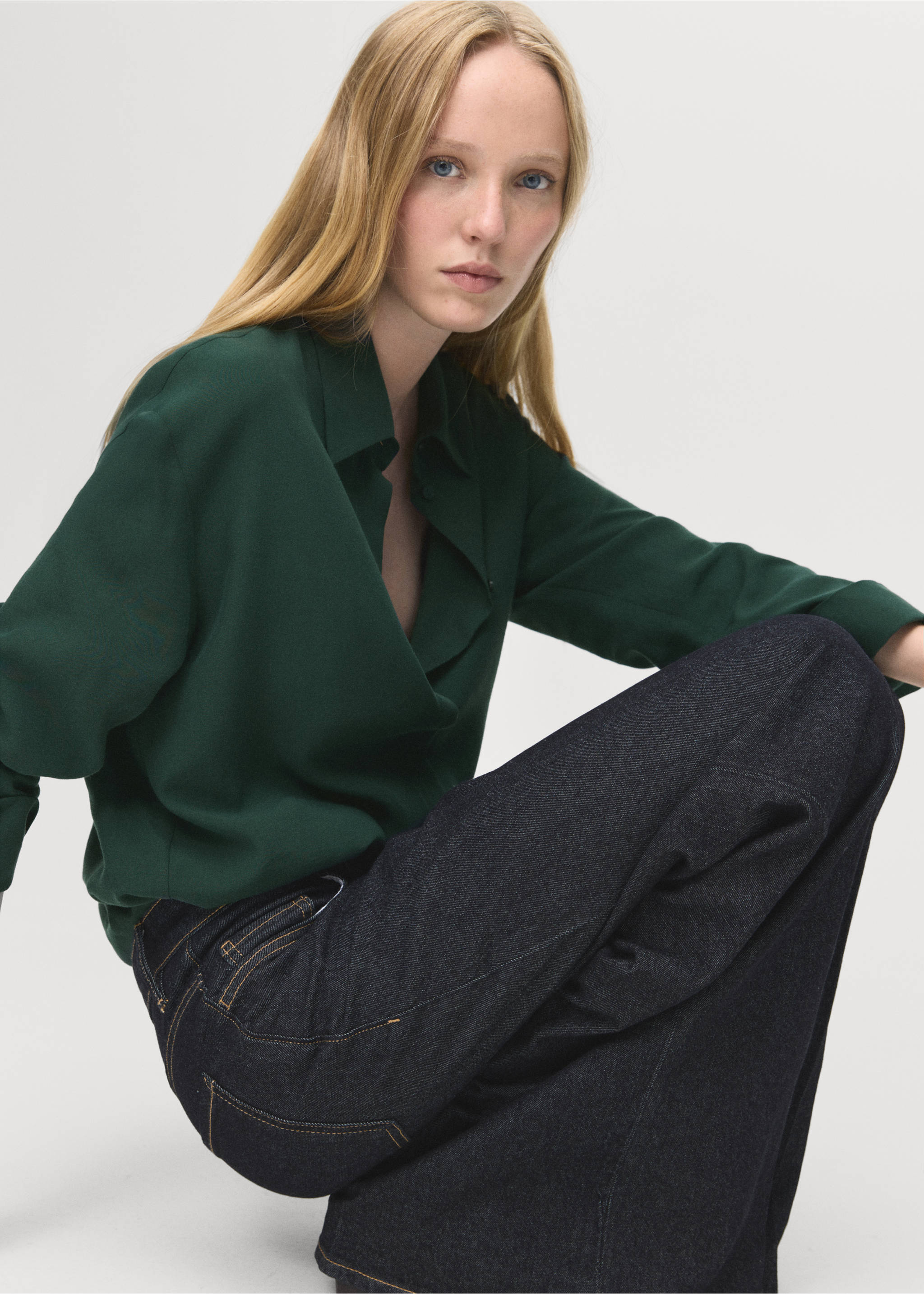 Lyocell shirt with hidden buttons - Medium plane, Green. Ref: 17084140-00.