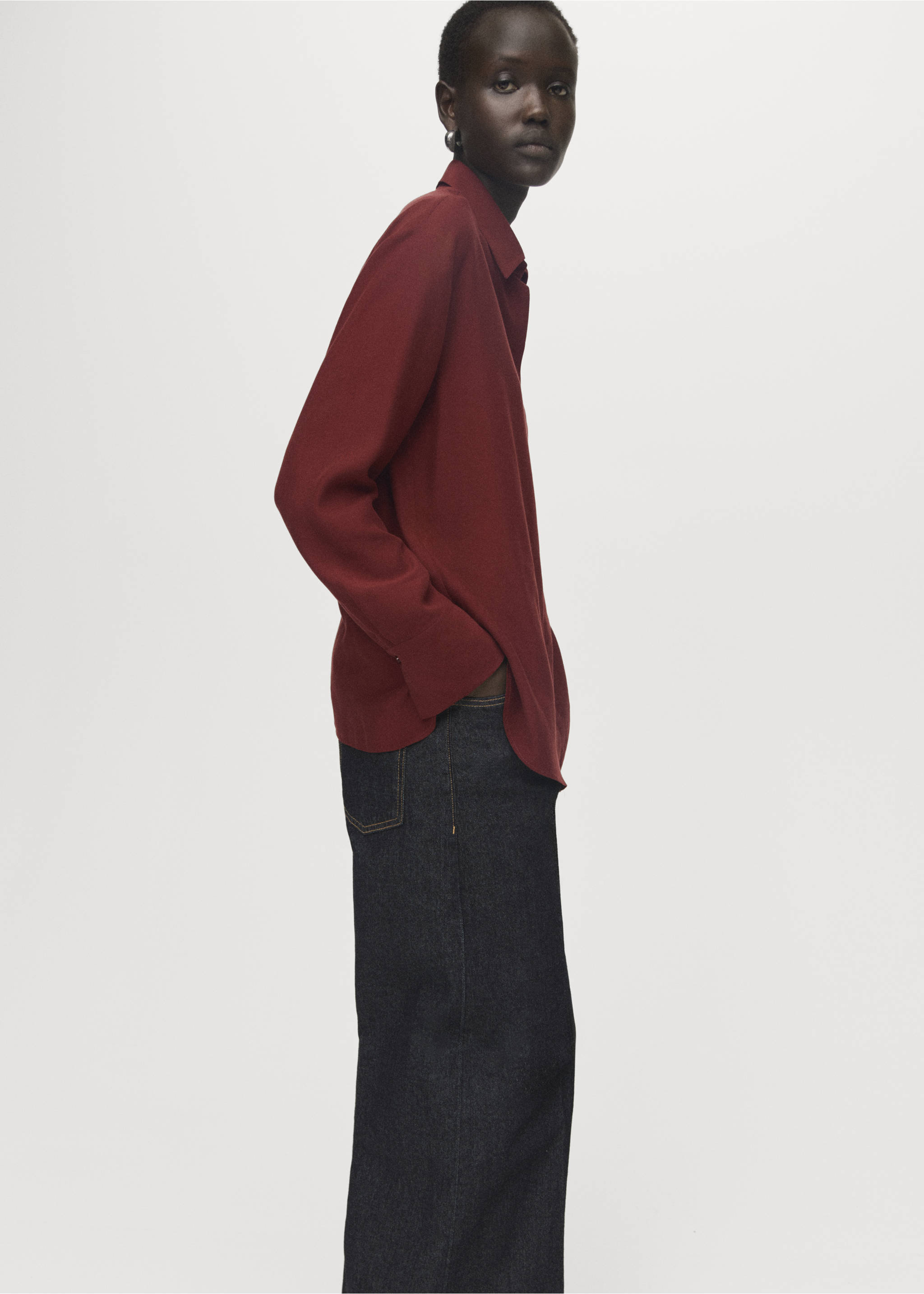 Lyocell shirt with hidden buttons - Details of the article 2, Russet. Ref: 17084140-00.
