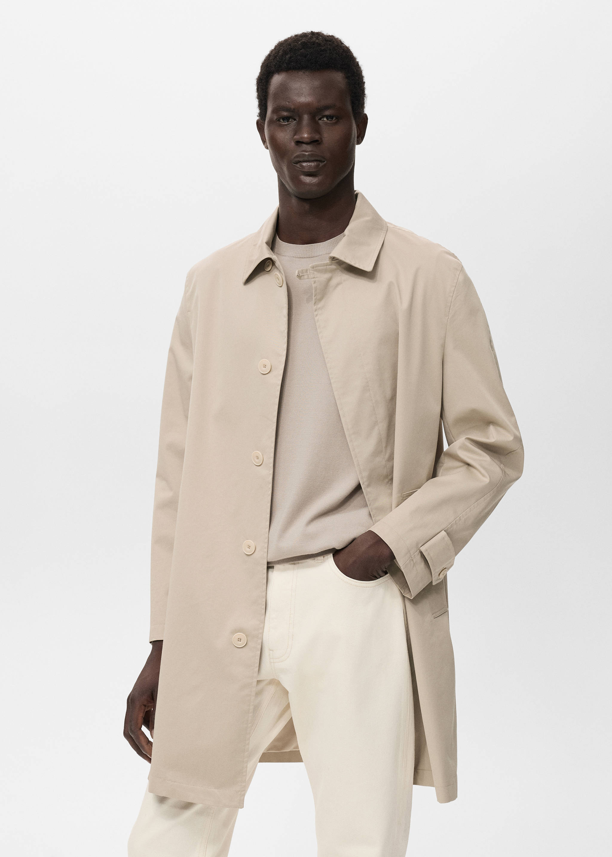 Klassisk trenchcoat water repellent - Bild av mittparti
