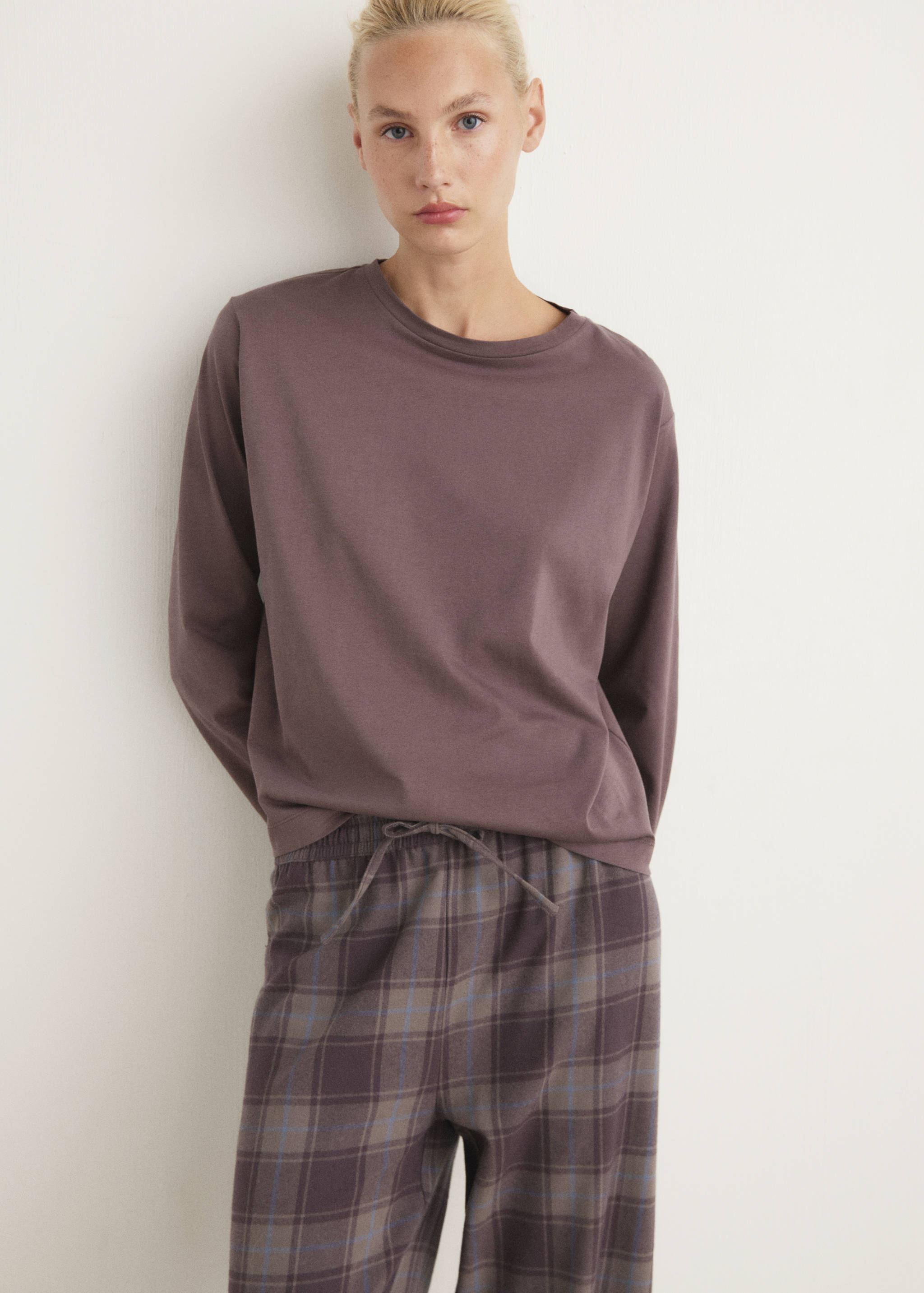 Pyjama deux pièces en flanelle à carreaux - Détail de l'article 1
