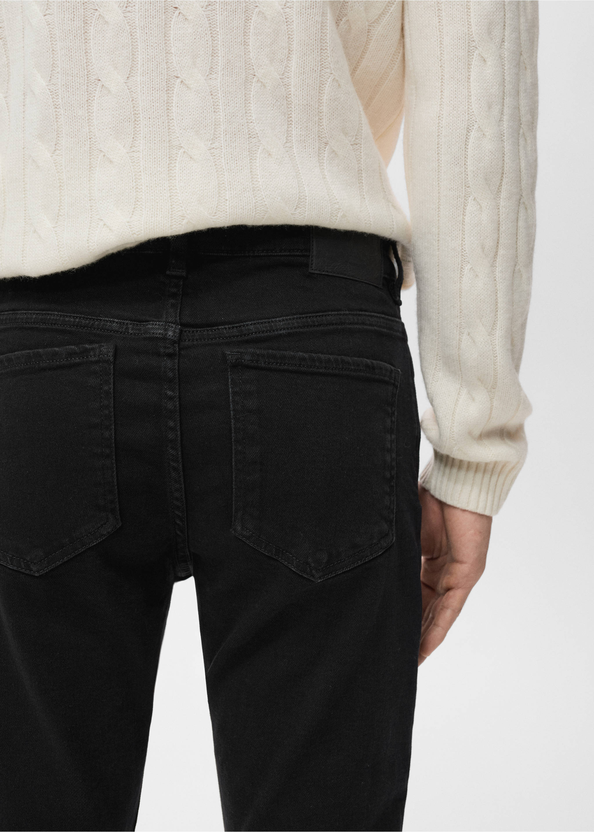 Jude skinny-fit jeans - Details of the article 3, Black denim. Ref: 17084407-00.
