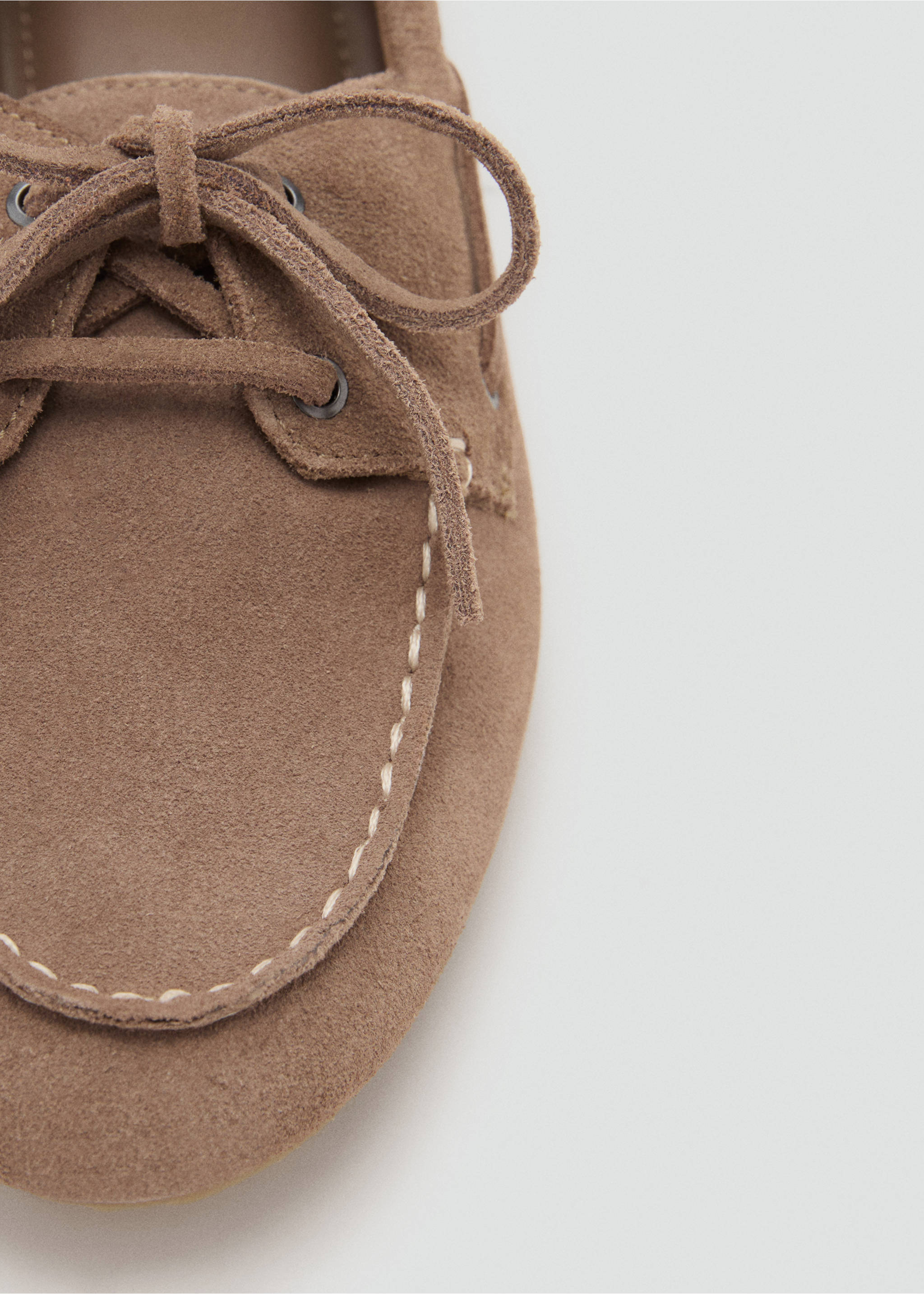 Leather lace-up moccasins - Details of the article 2, Sand. Ref: 17084423-00.