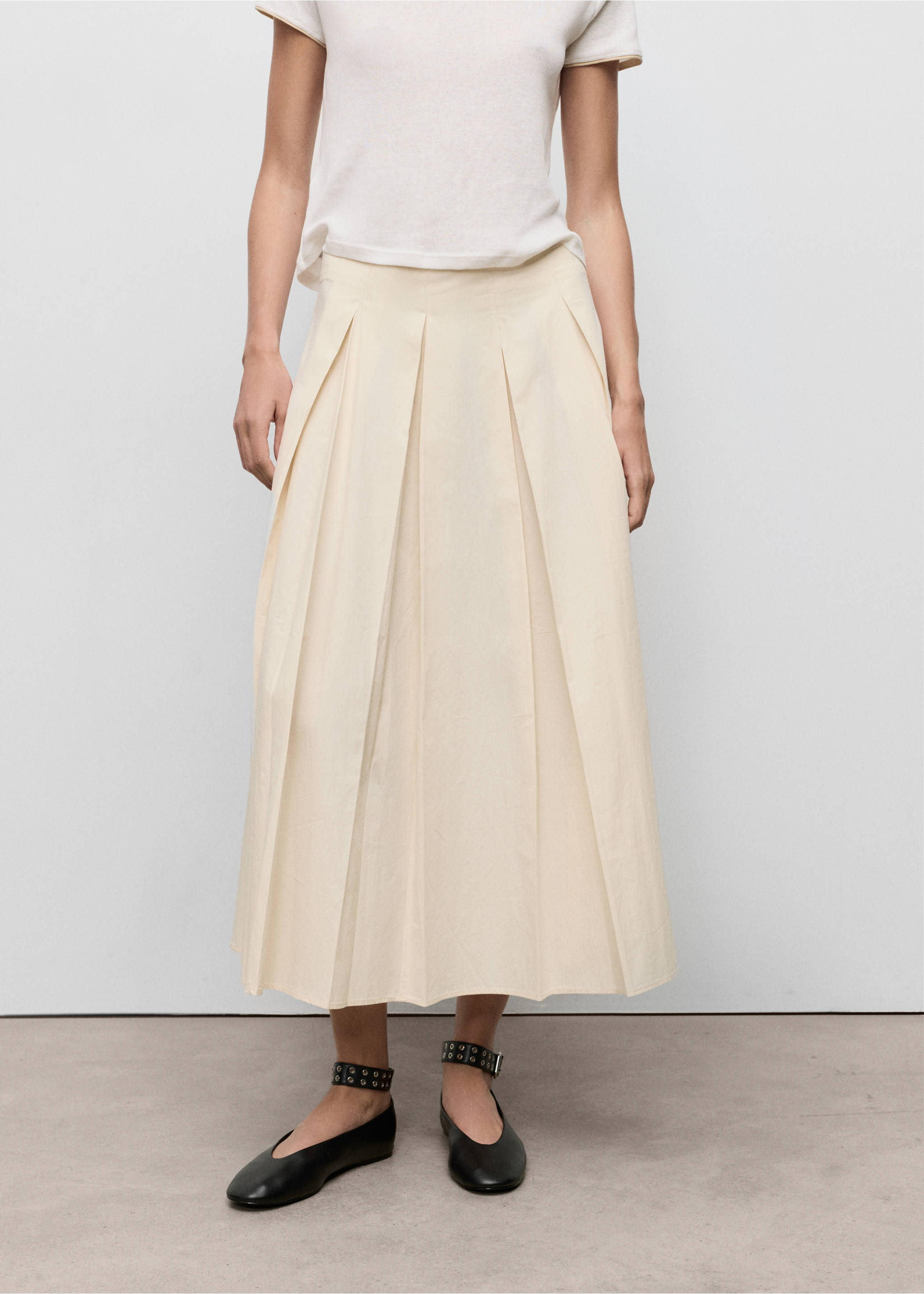 Pleated midi-skirt - Medium plane, Ivory White. Ref: 17084780-00.
