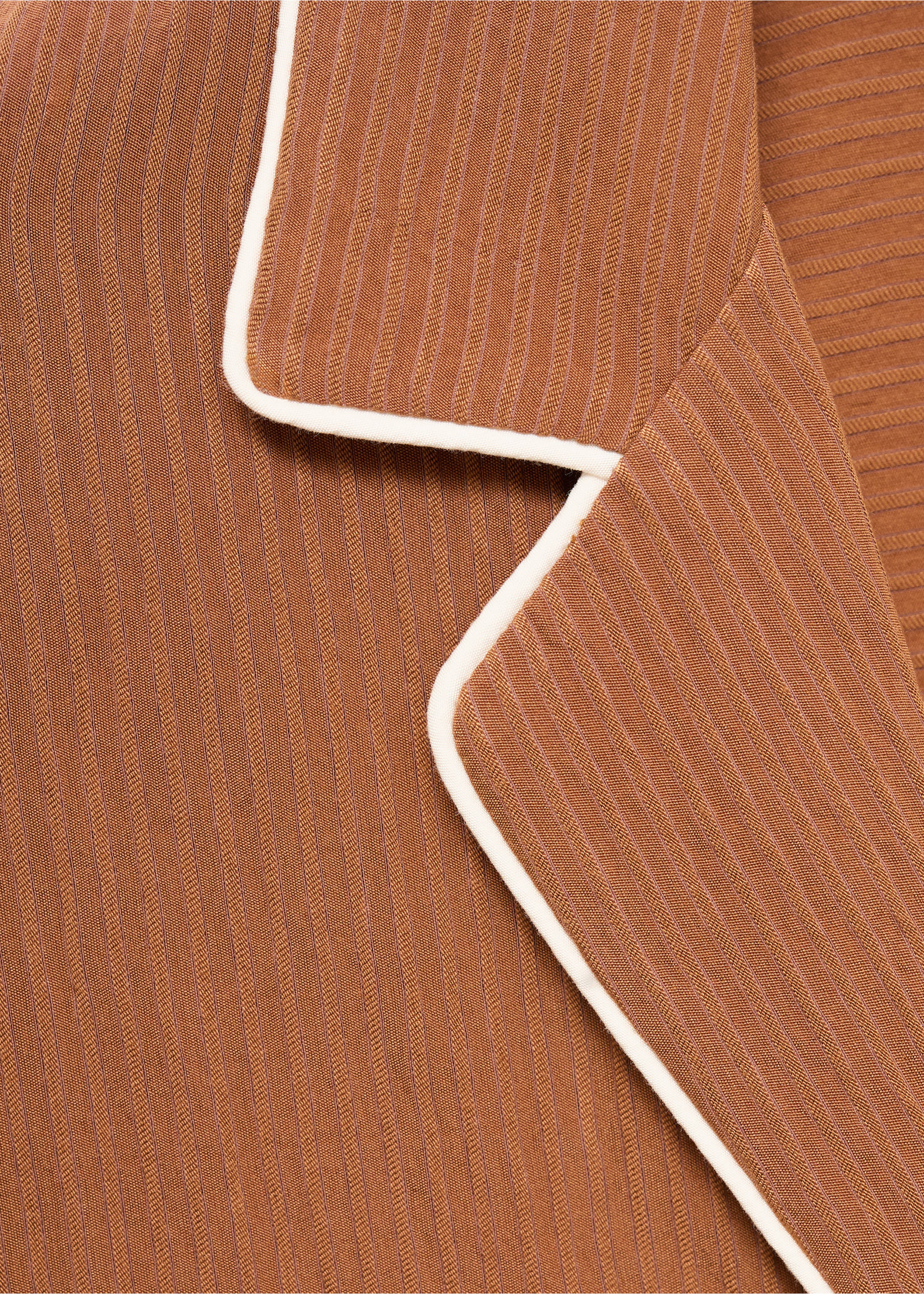 Textured shirt with contrasting trim - Details of the article 8, Brown. Ref: 17084788-00.