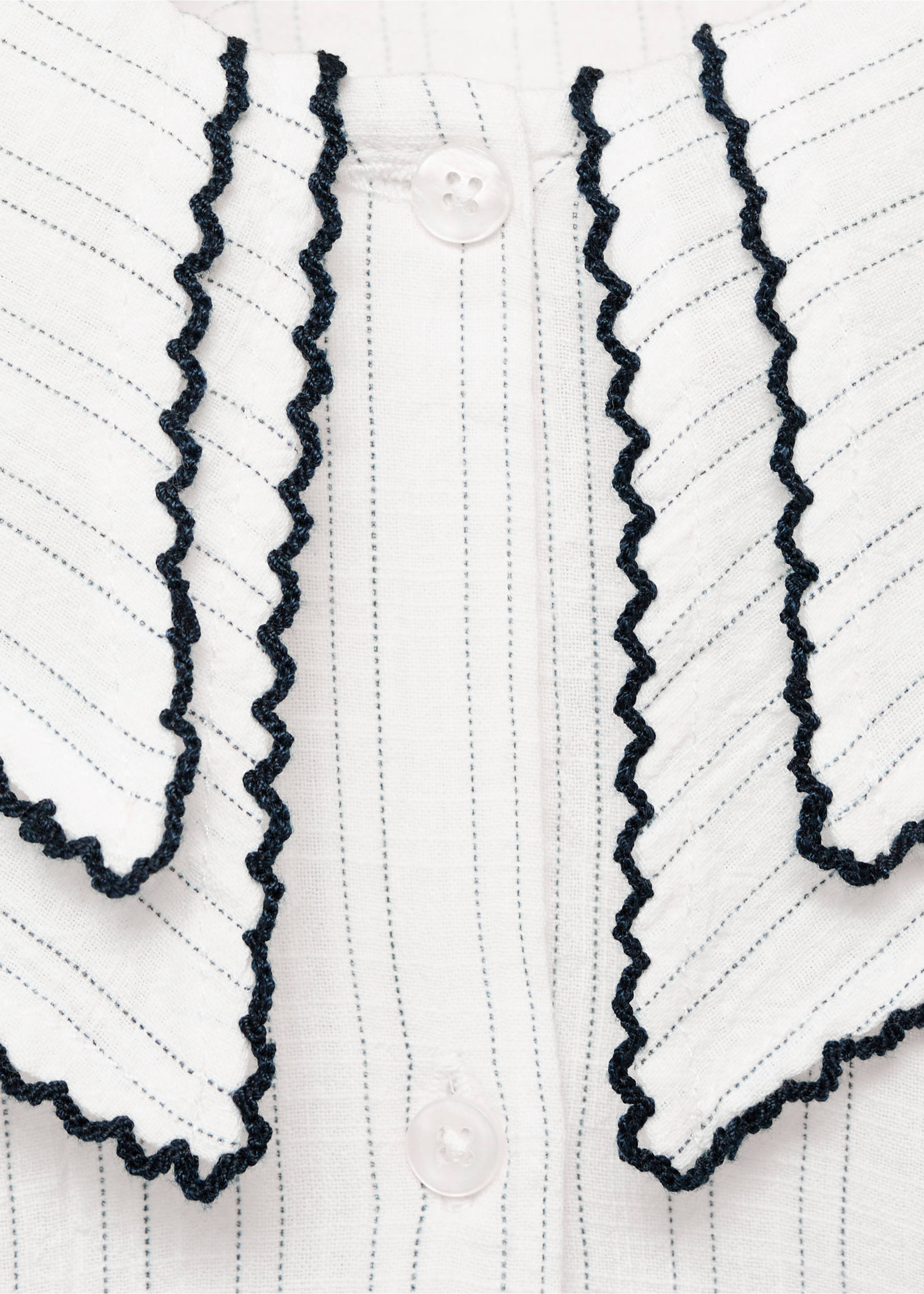 Striped blouse with Peter Pan collar - Details of the article 8, White. Ref: 17085162-00.