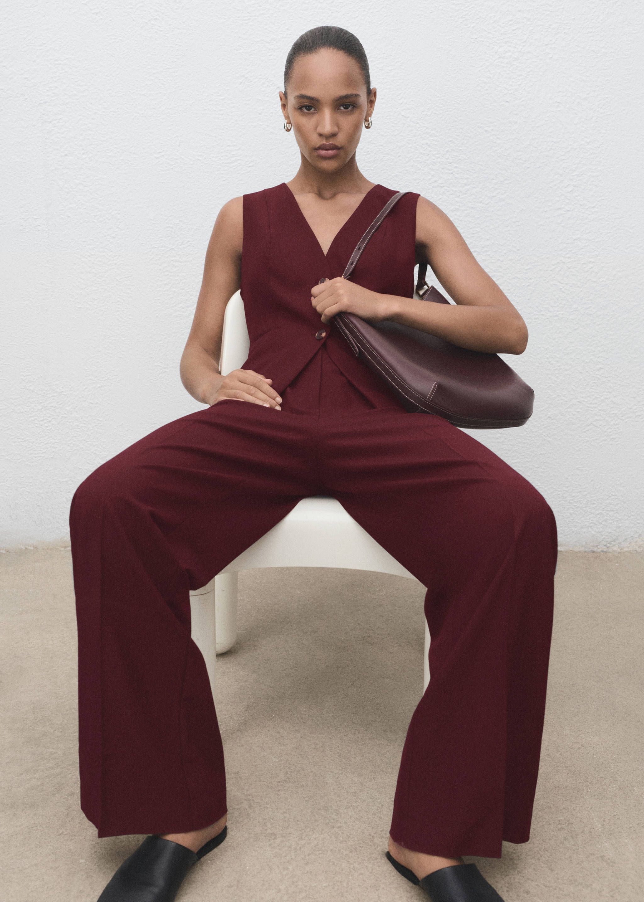 Long suit-style jumpsuit - Details of the article 2