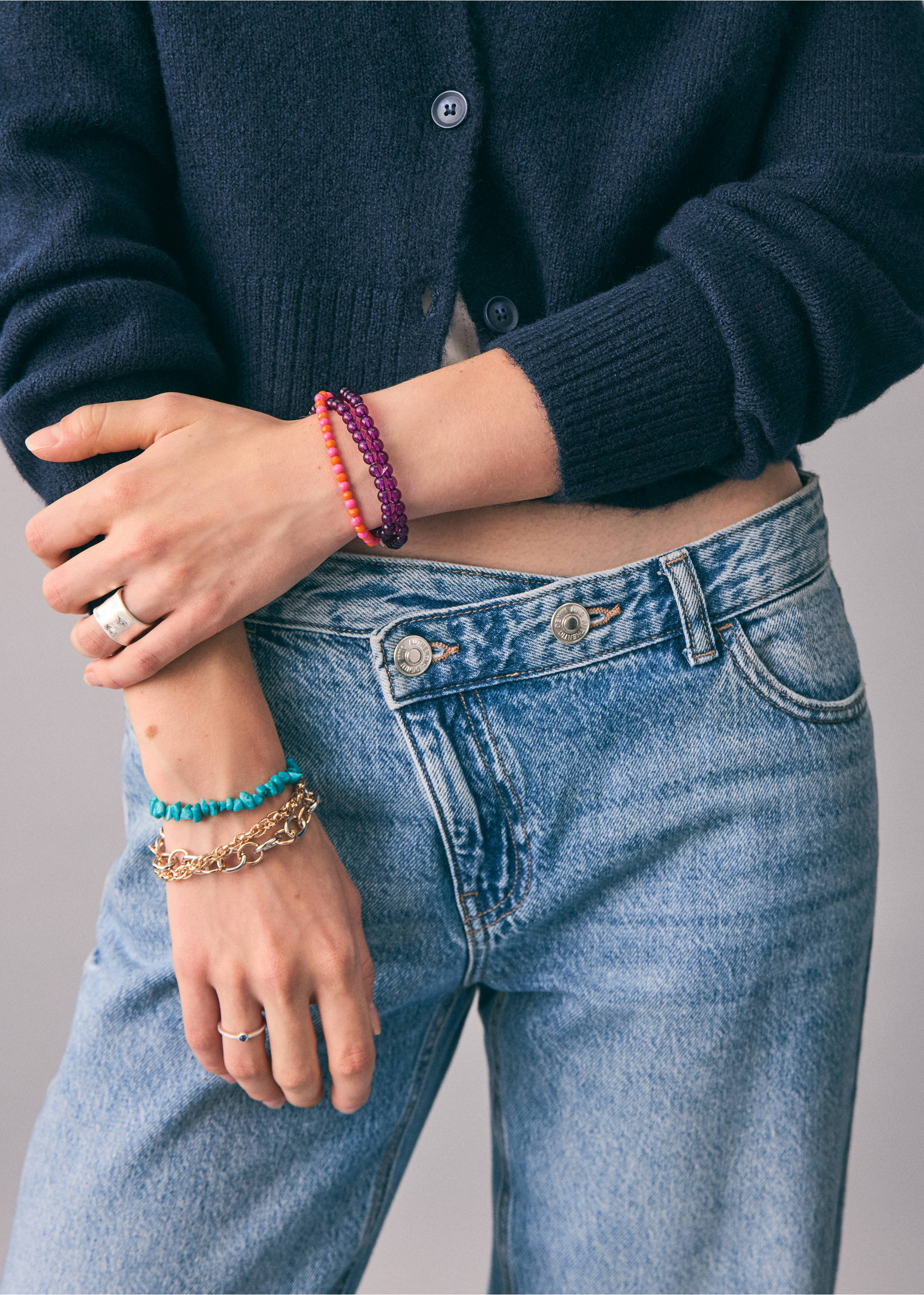 Cross-waist jeans - Details of the article 3, Light Blue. Ref: 17085795-00.