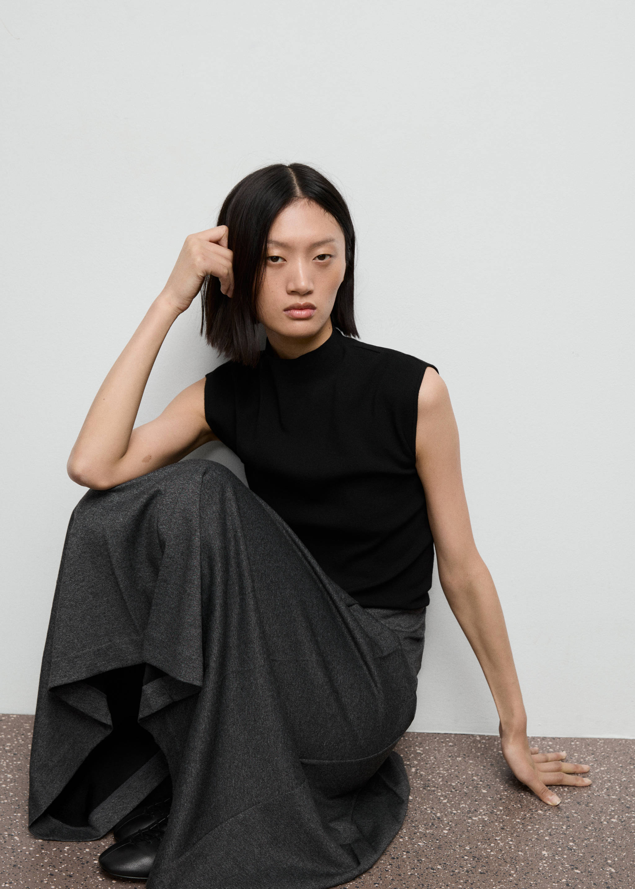 Pleated A-line skirt - Details of the article 1