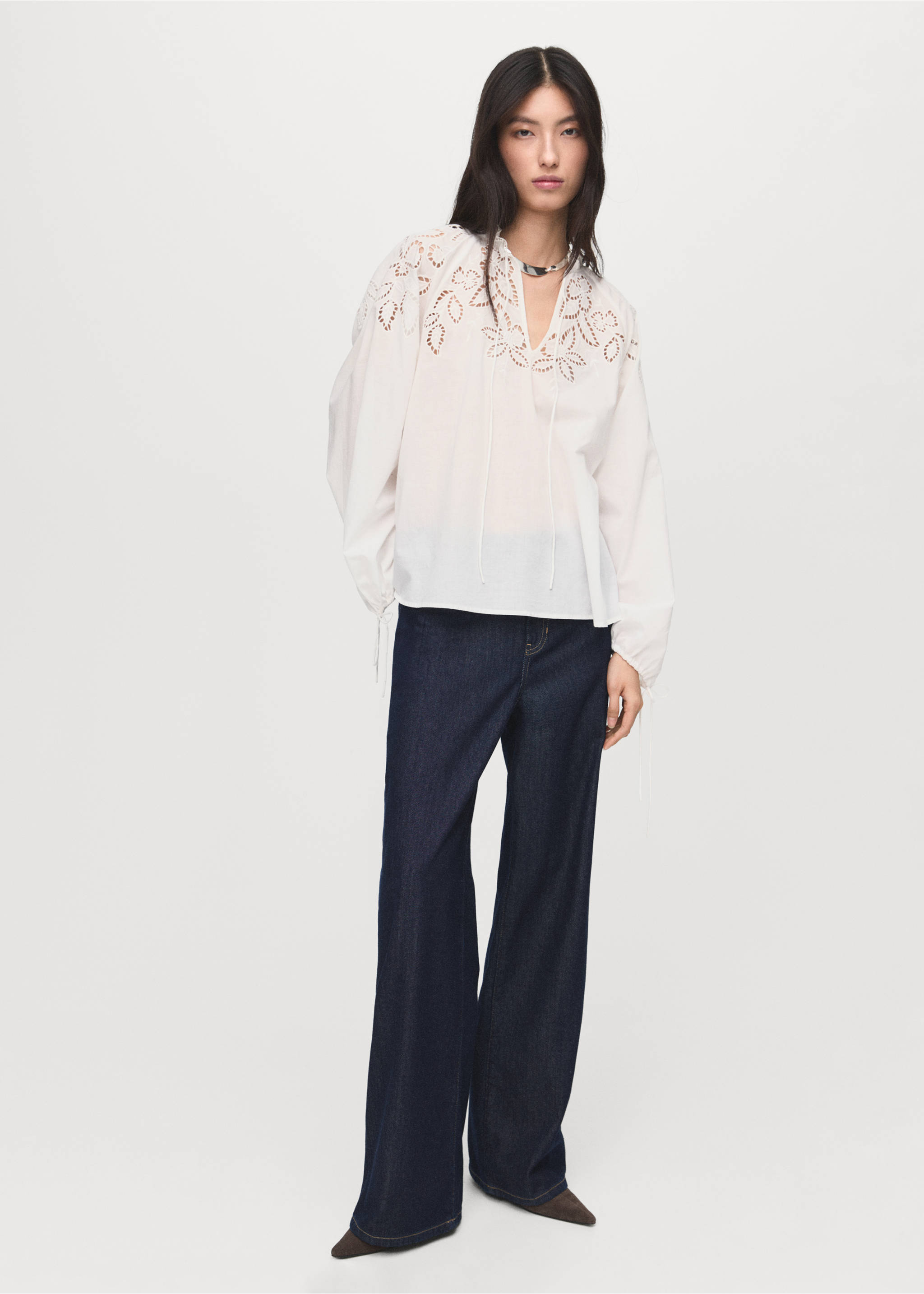 Embroidered blouse with bows - General plane, Ecru. Ref: 17085820-00.