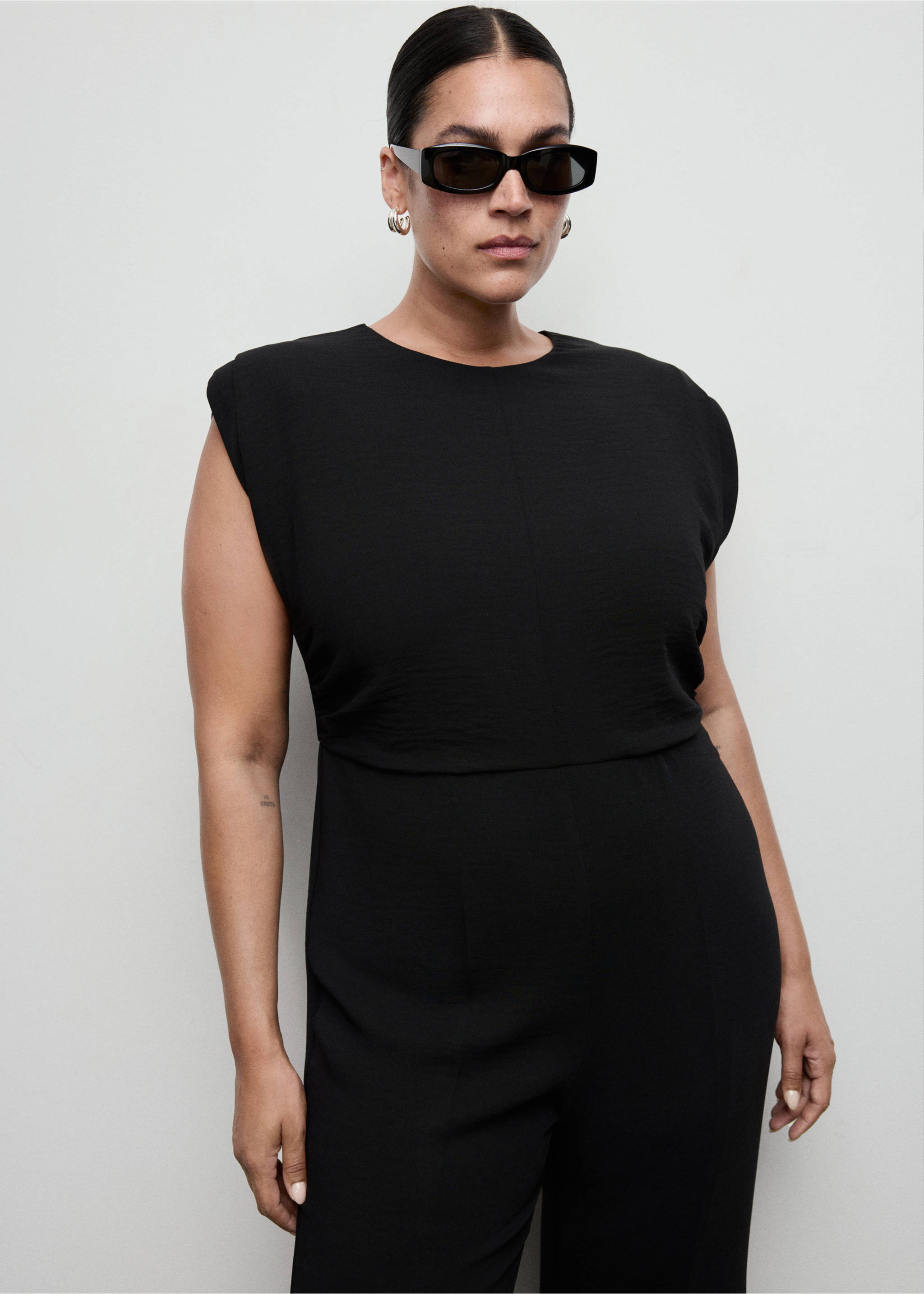 Ruched long jumpsuit - Details of the article 5, Black. Ref: 17085829-00.