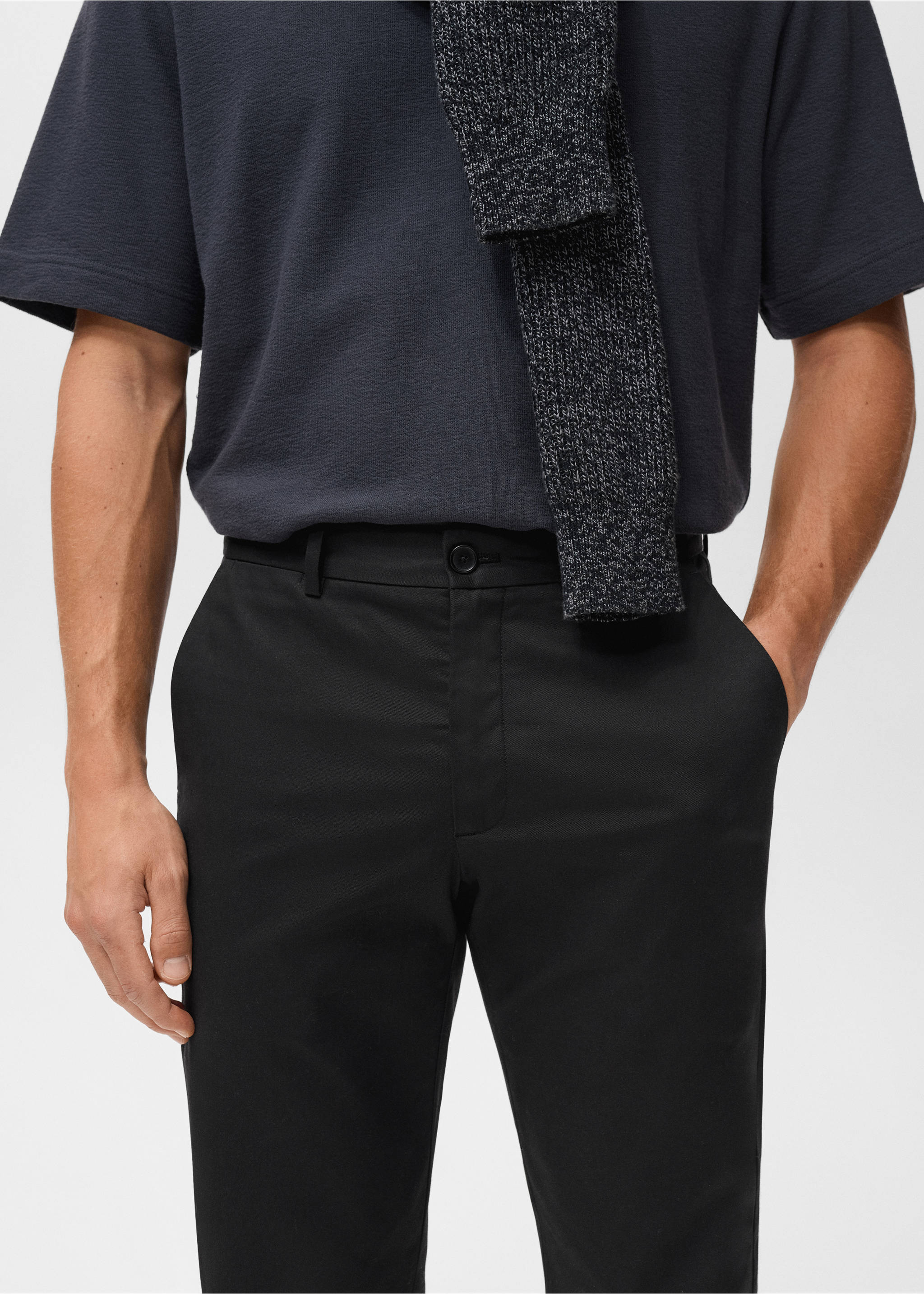 Pantalón Dublino chino slim fit - Detalle del artículo 1, Negro. Ref: 17085973-00.