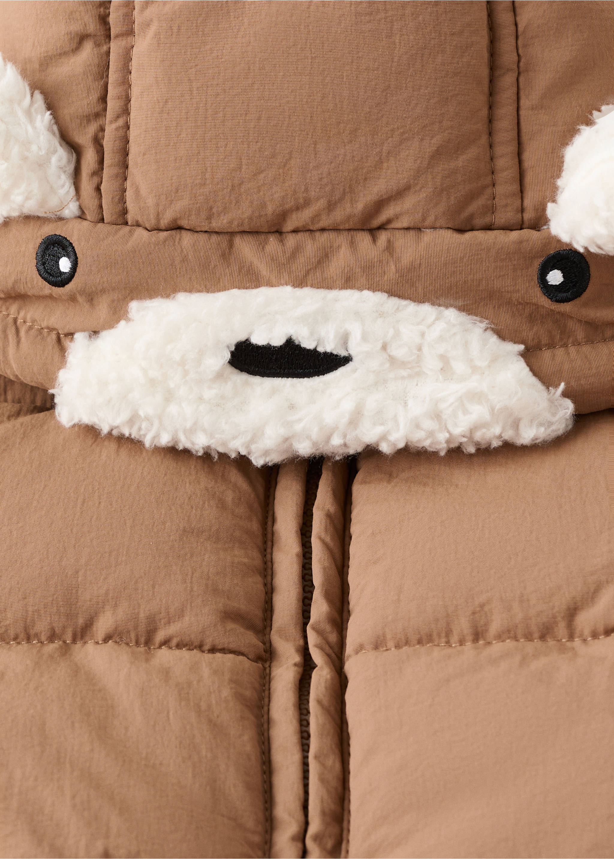 Fur-effect quilted coat - Details of the article 8, Chocolate. Ref: 17085977-00.