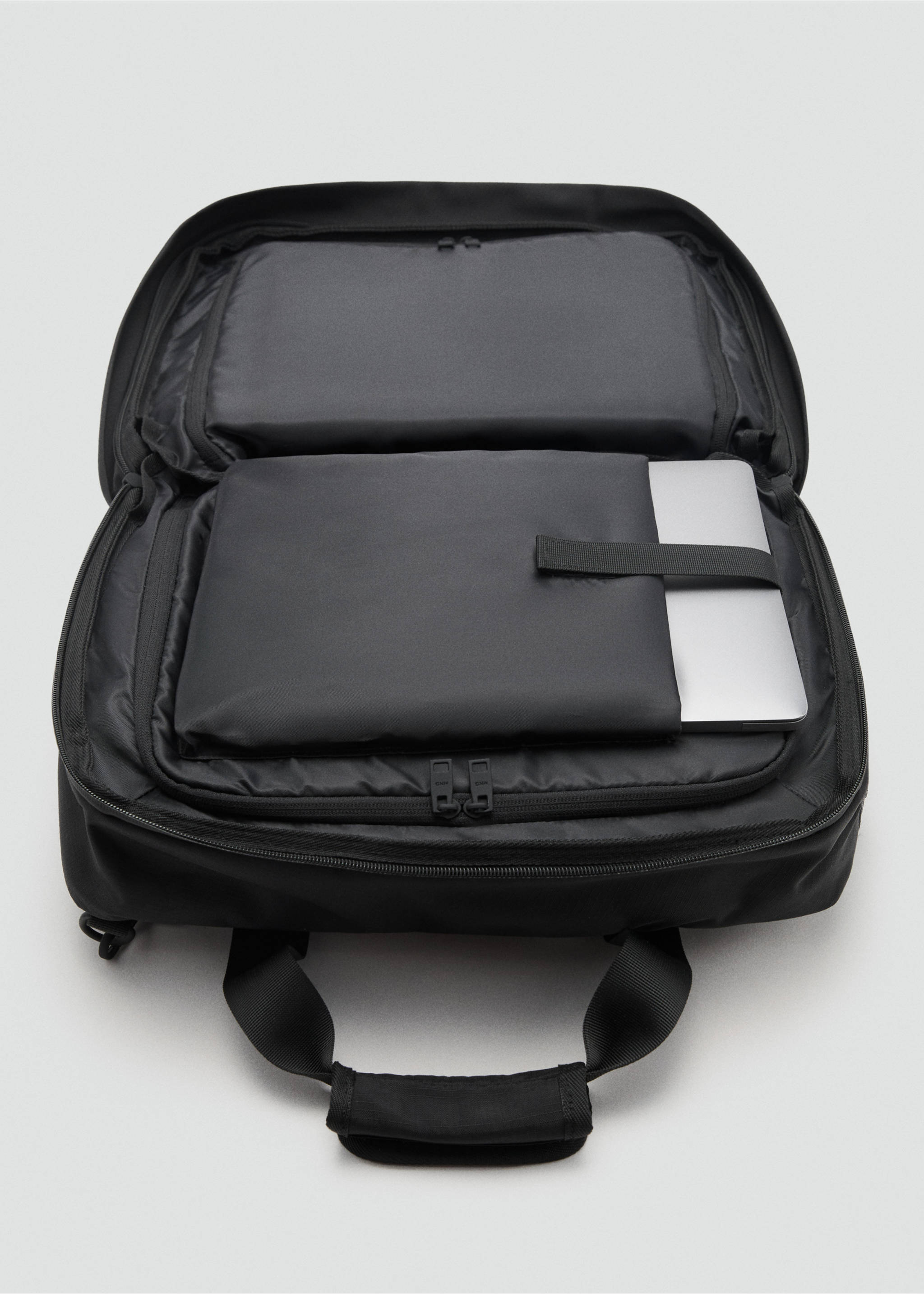 Sac combiné multifonction CORDURA® - Détail de l'article 3, Noir. Ref: 17085980-00.