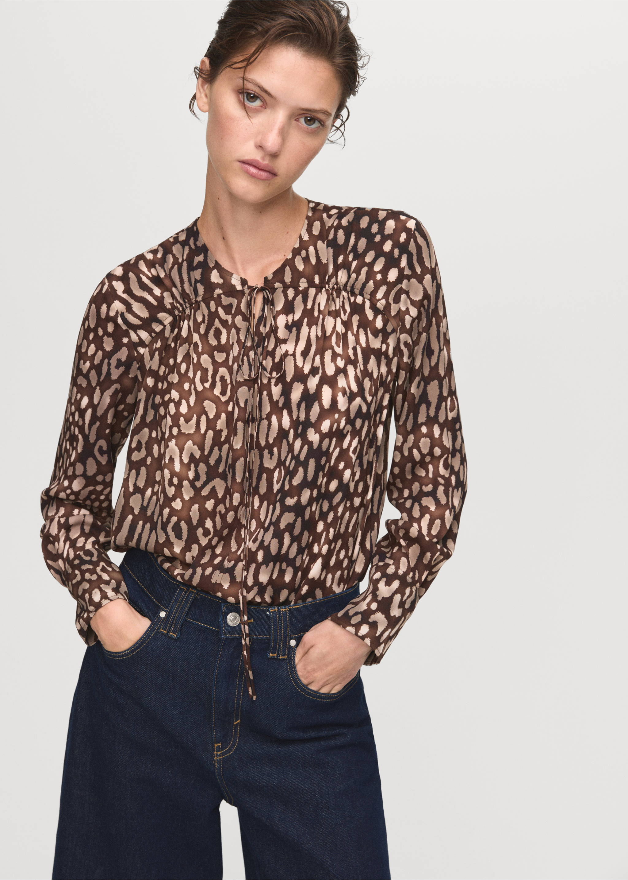 Satin leopard-print blouse with bow - Medium plane, Brown. Ref: 17086002-00.