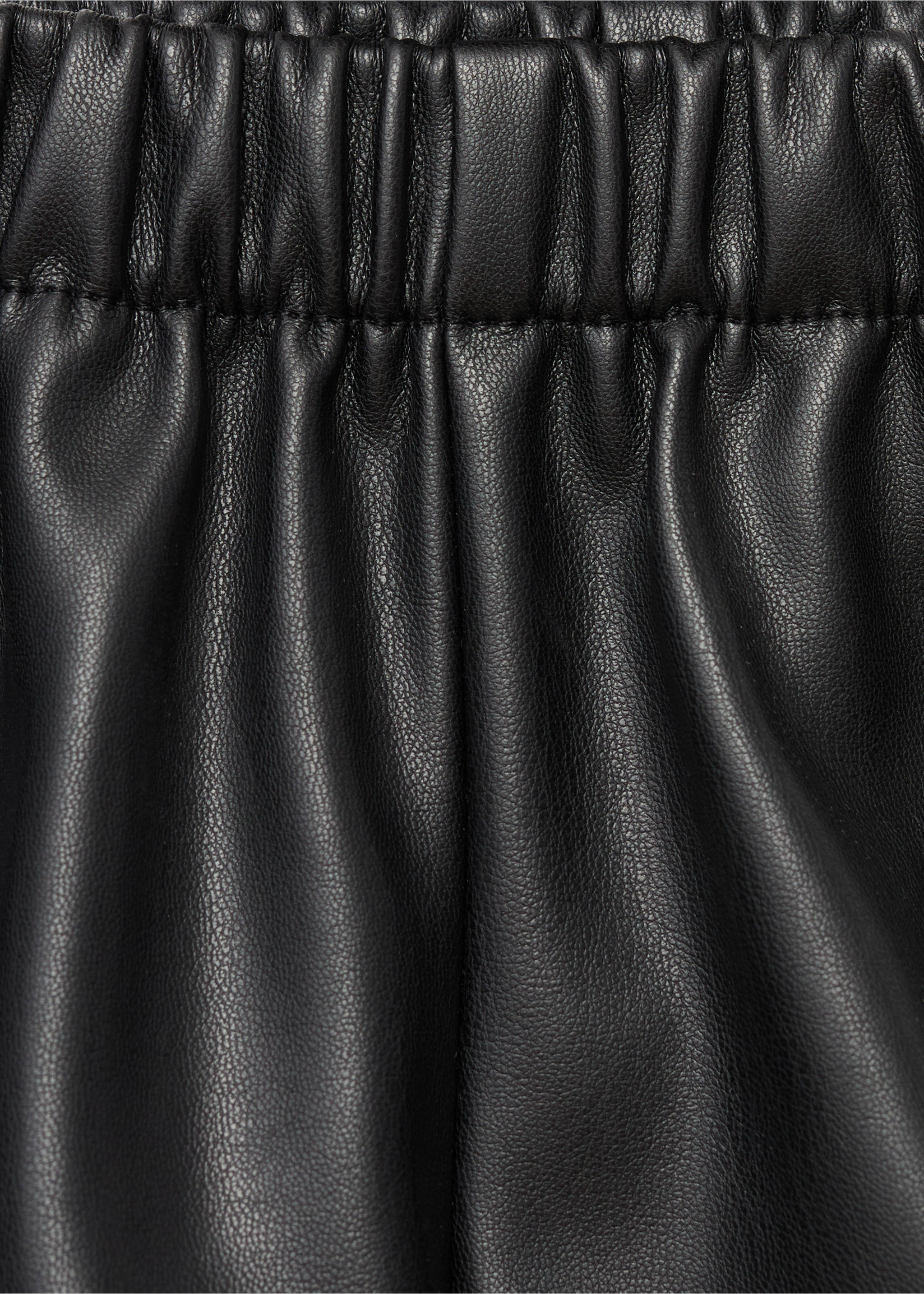 Faux-leather shorts - Details of the article 0, Black. Ref: 17086334-00.