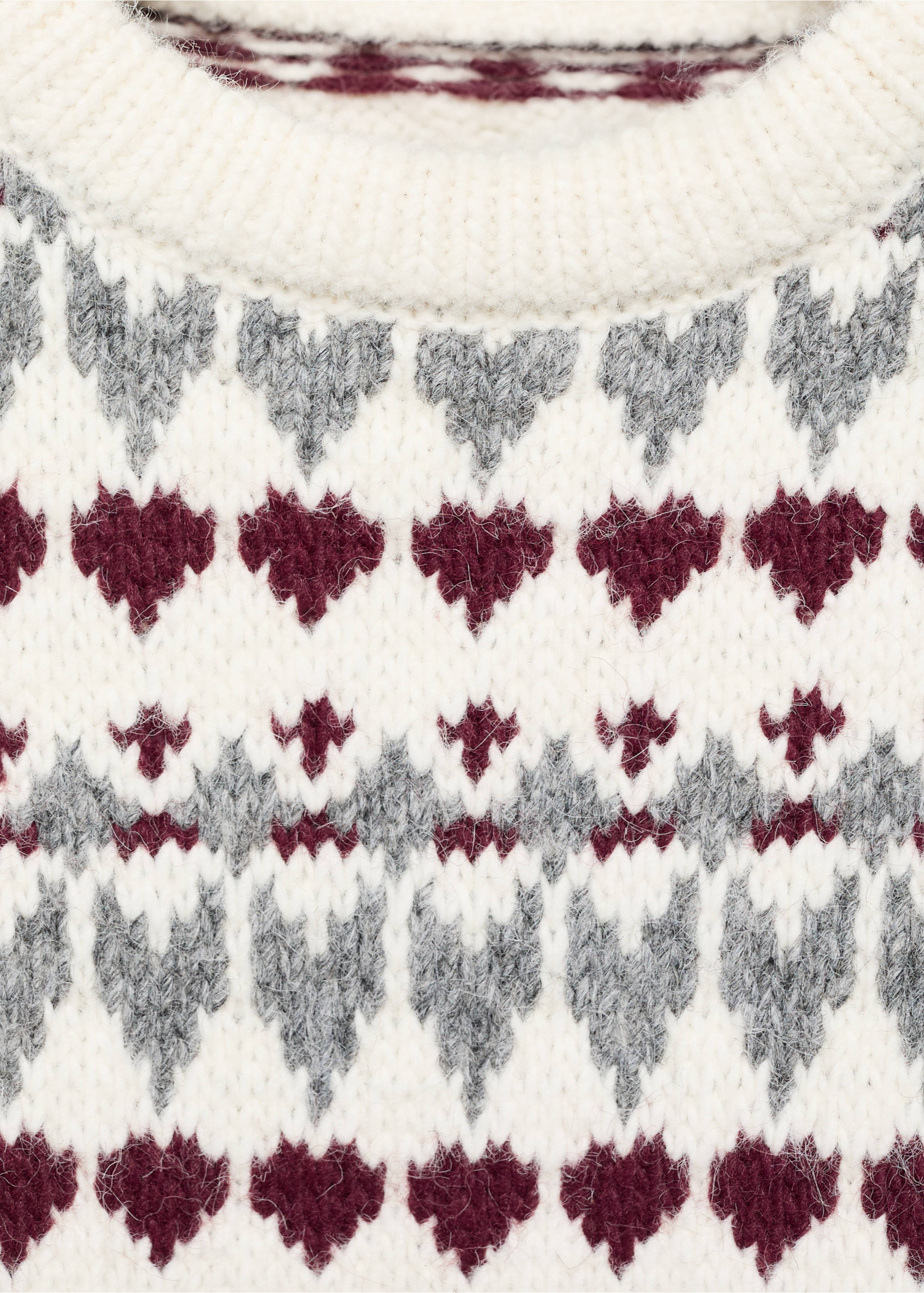 Knitted waistcoat with heart pattern - Details of the article 0, Off White. Ref: 17086337-00.