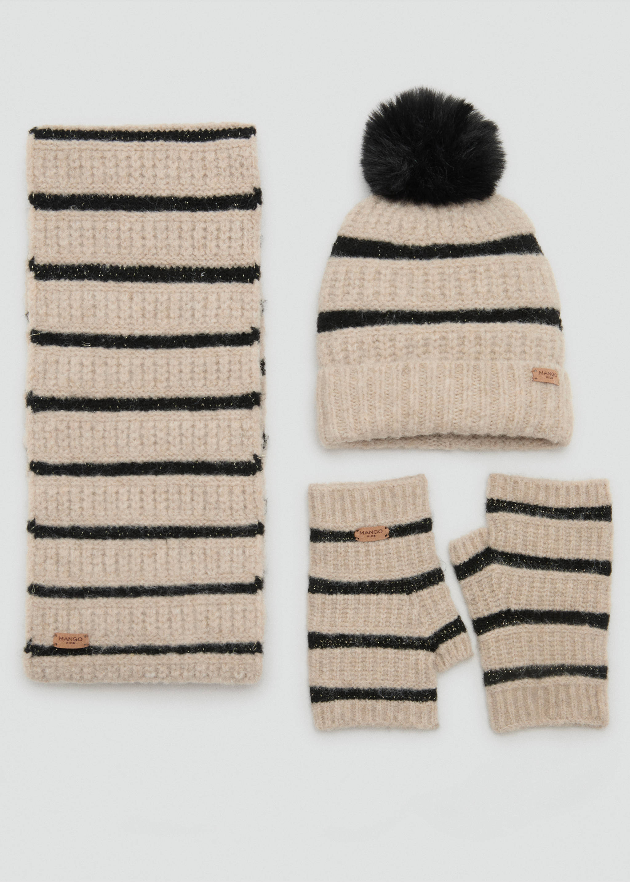 Gestreifter Strickschal - Detail des Artikels 2, Sandfarben. Ref: 17086346-00.