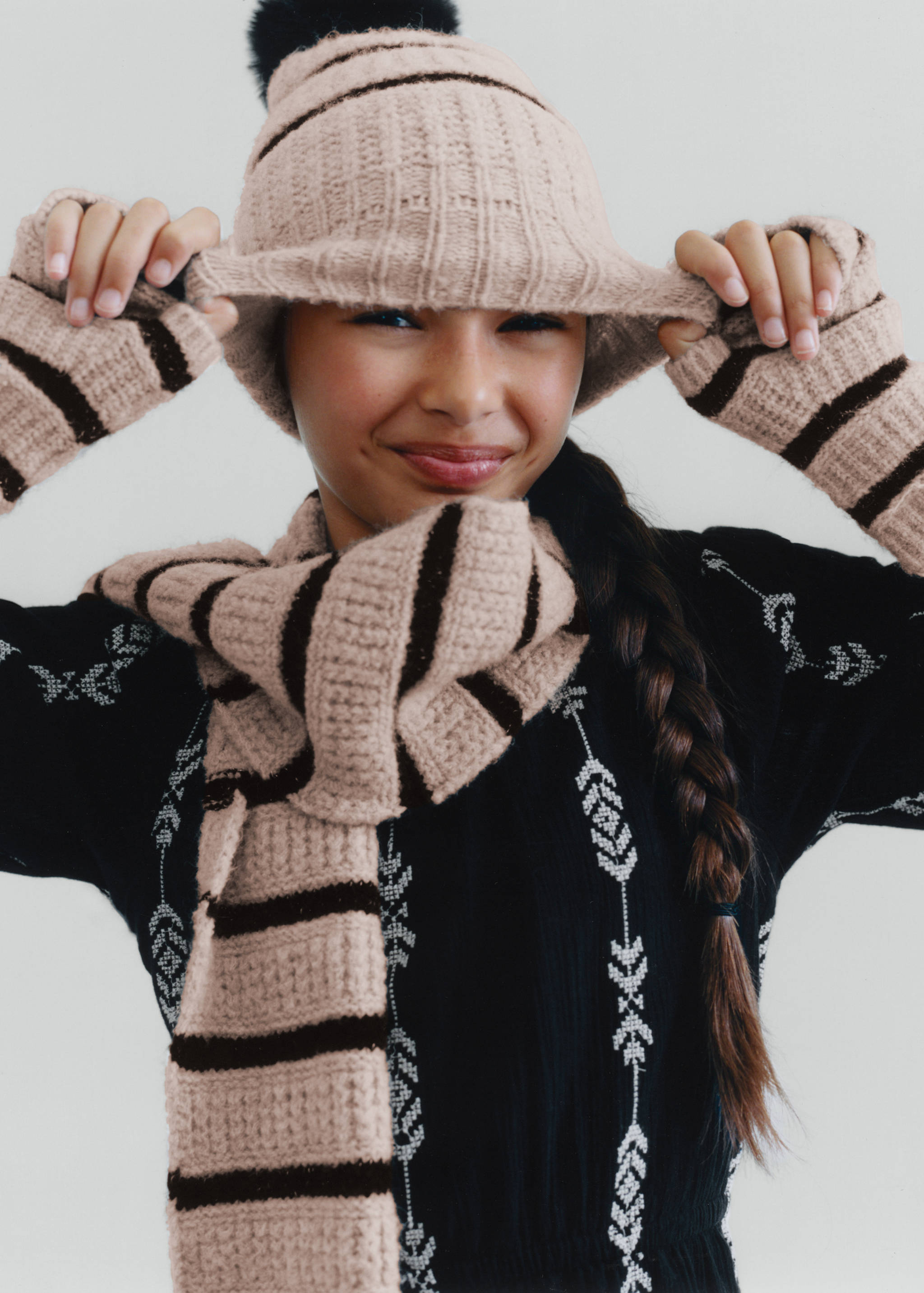 Úpletová šála s proužky - Detail zboží 5