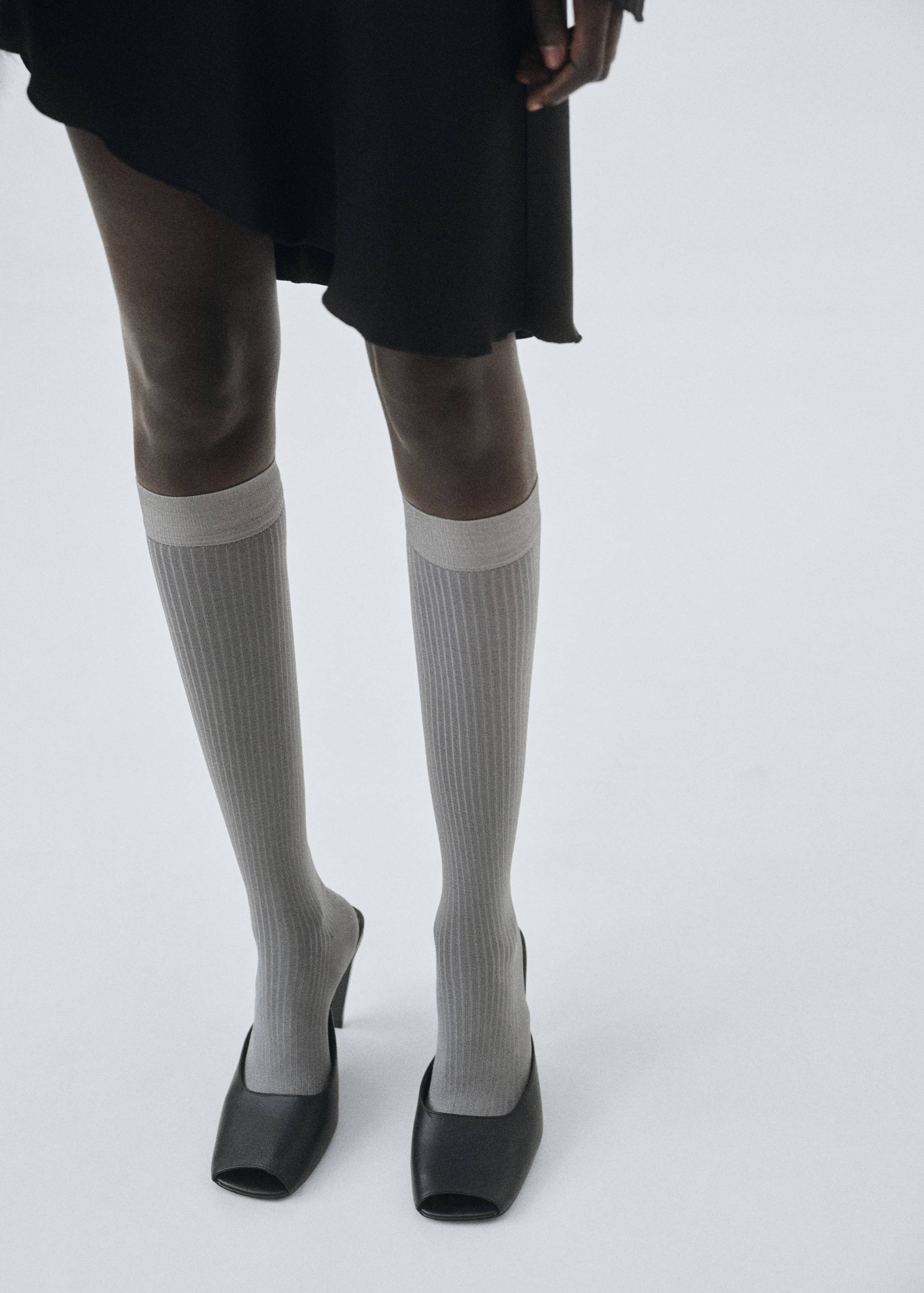 Lange Rippsocken - Detail des Artikels 9