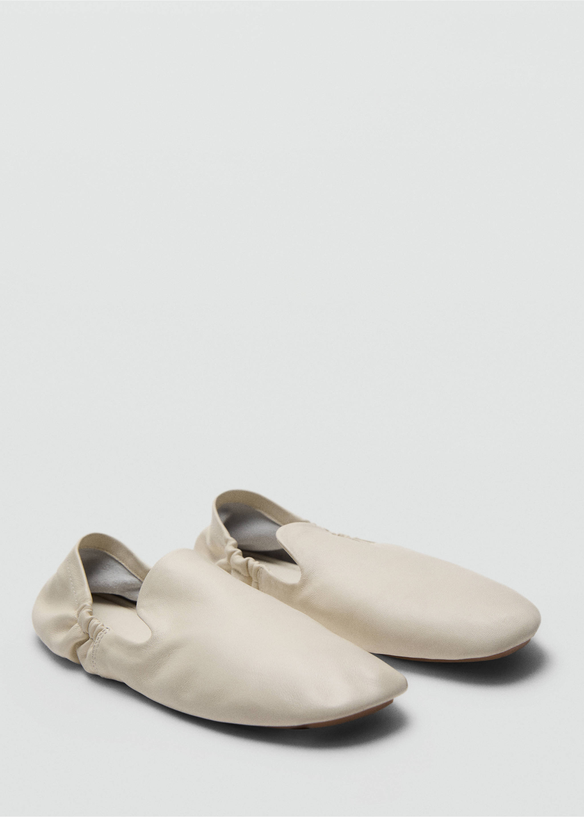 Gathered leather shoes - Medium plane, Ecru. Ref: 17086354-00.