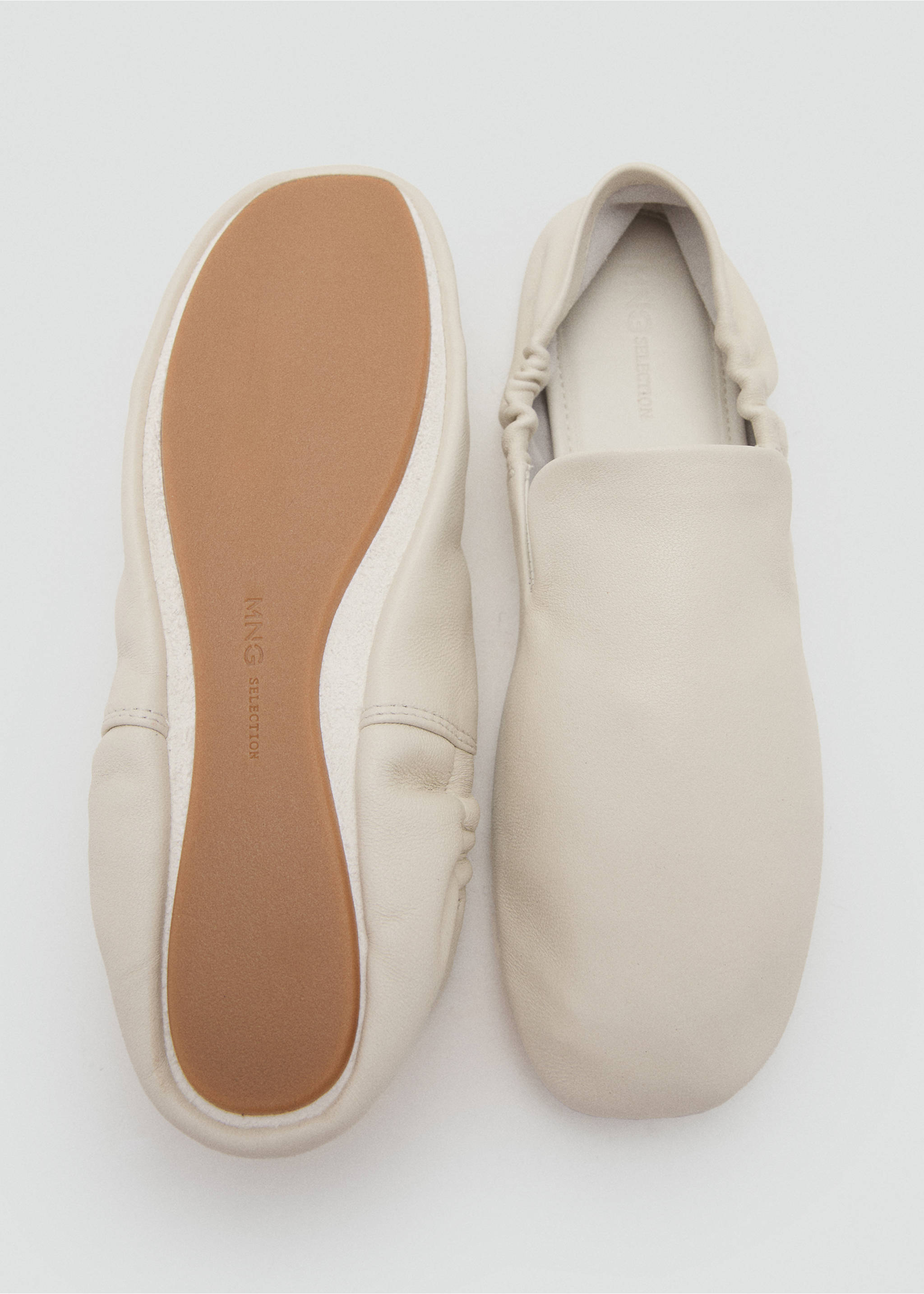 Gathered leather shoes - Details of the article 4, Ecru. Ref: 17086354-00.