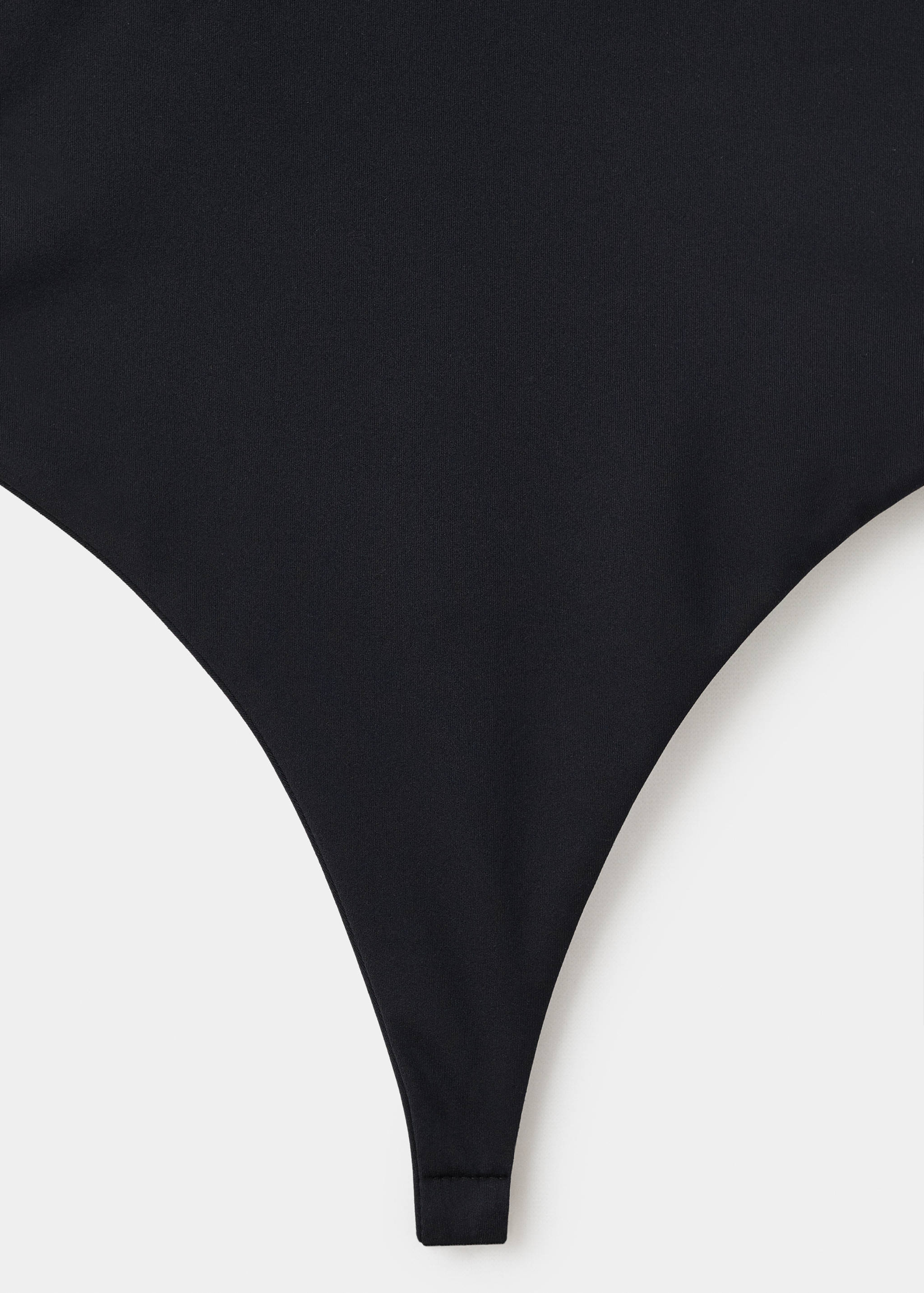 Body mit ausgeschnittenem Dekolleté - Detail des Artikels 8