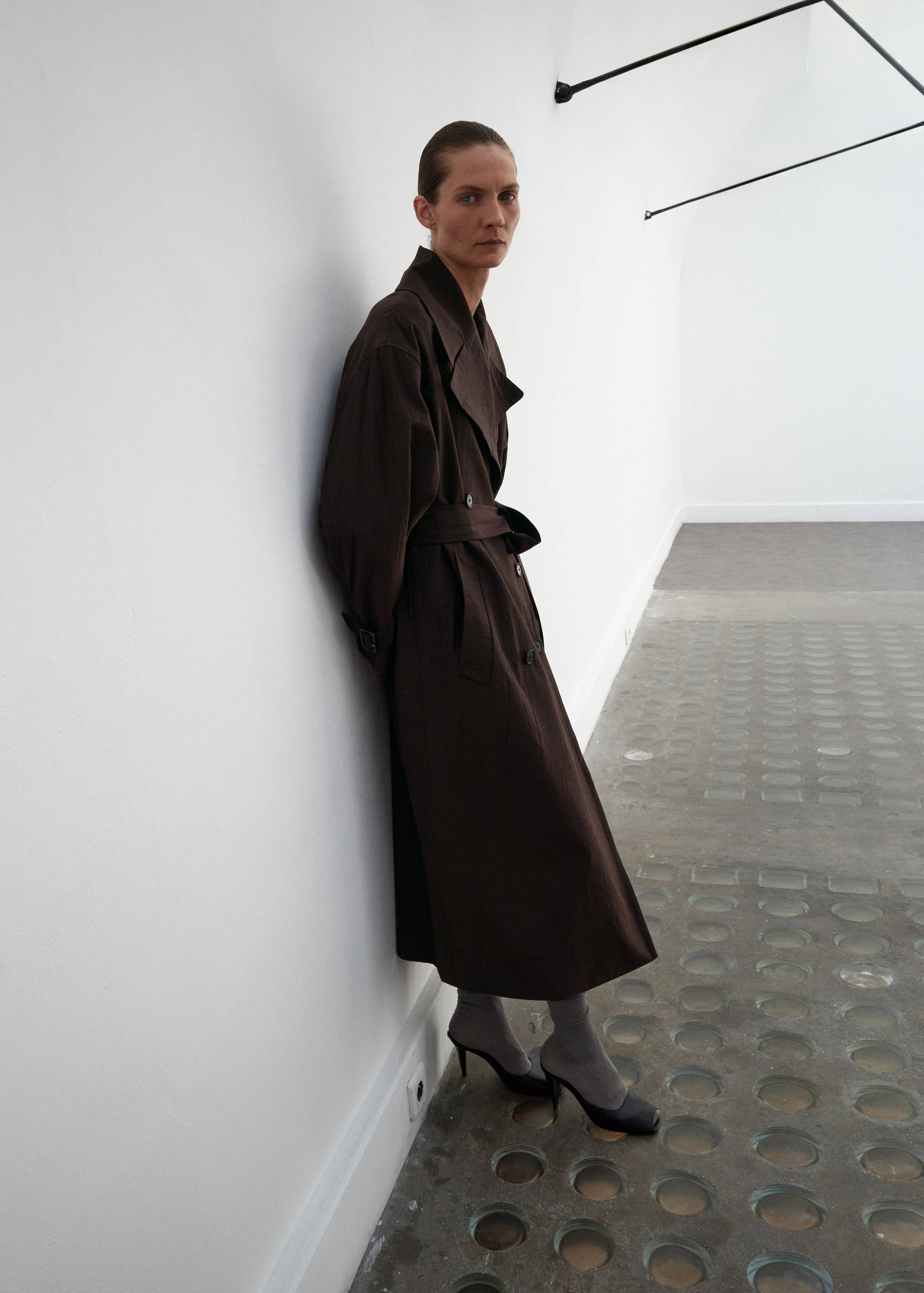 Long virgin wool trench coat - General plane
