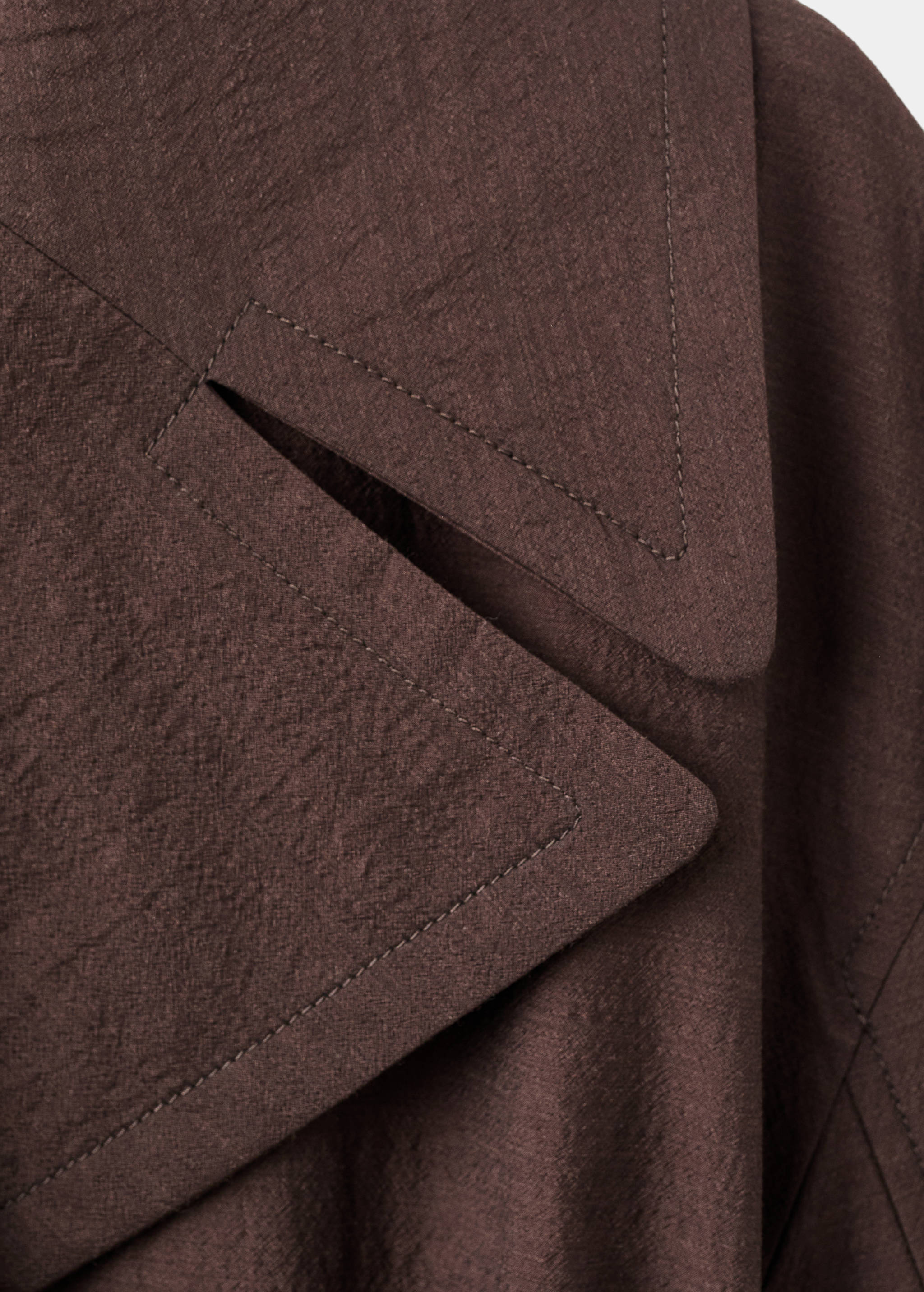 Long virgin wool trench coat - Details of the article 8